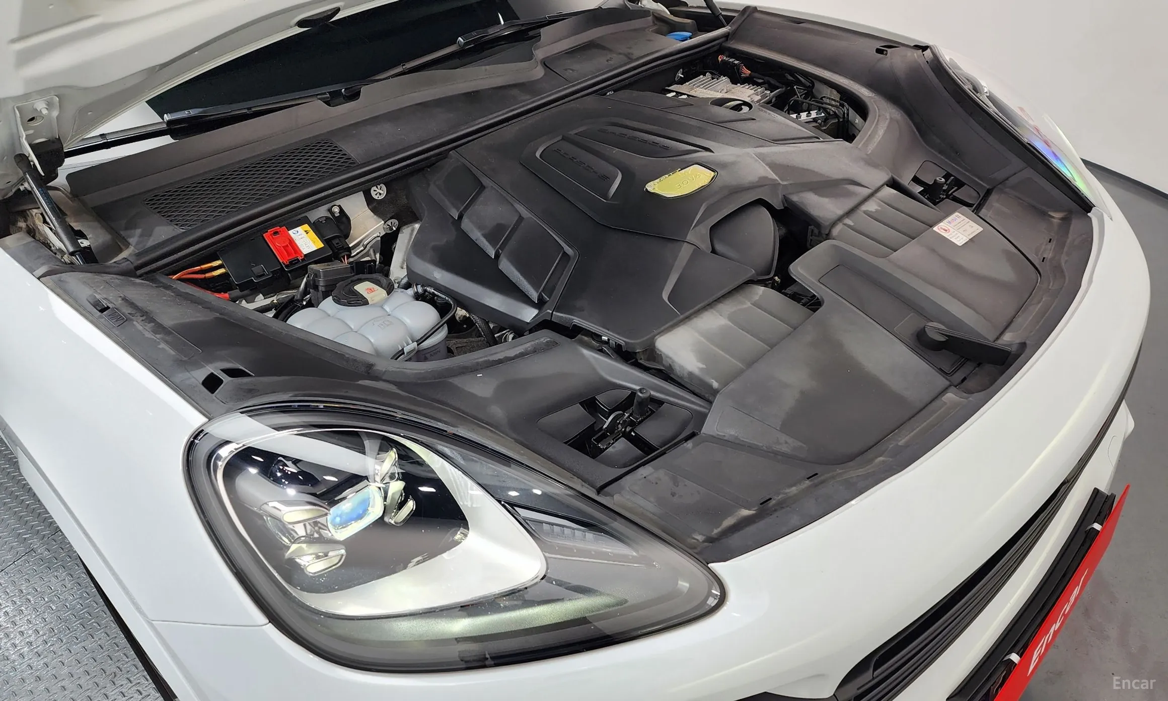Porsche Cayenne (PO536) превью 6