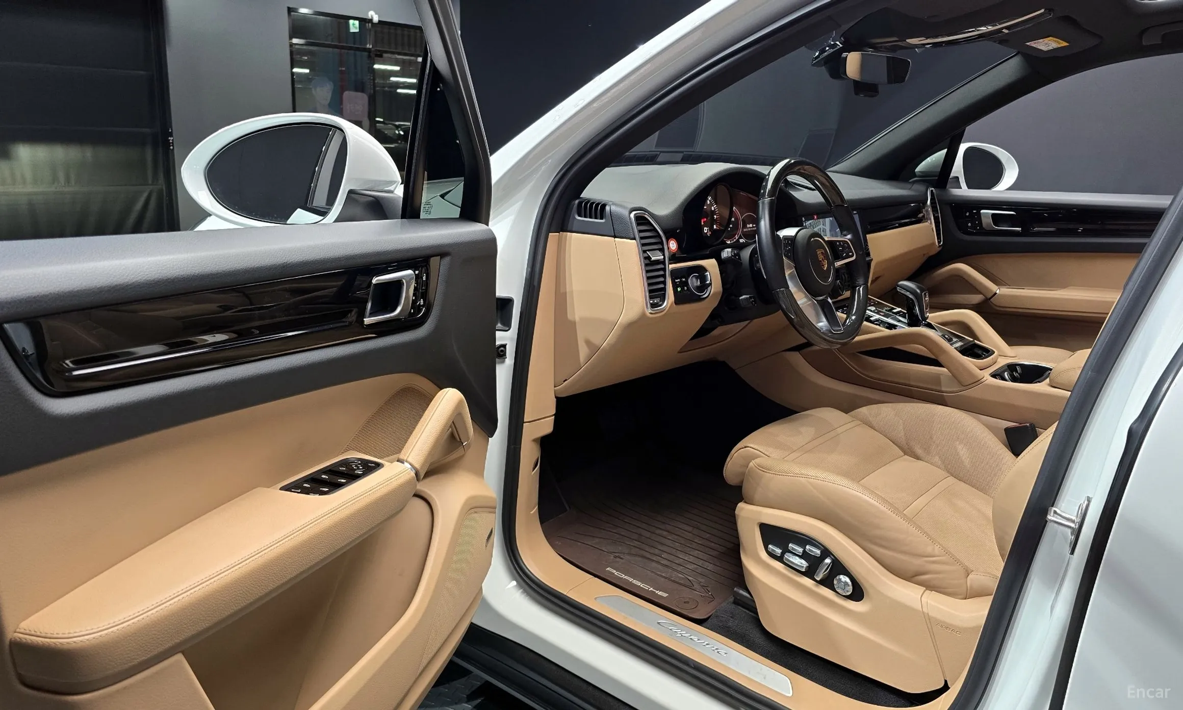 Porsche Cayenne (PO536) превью 11