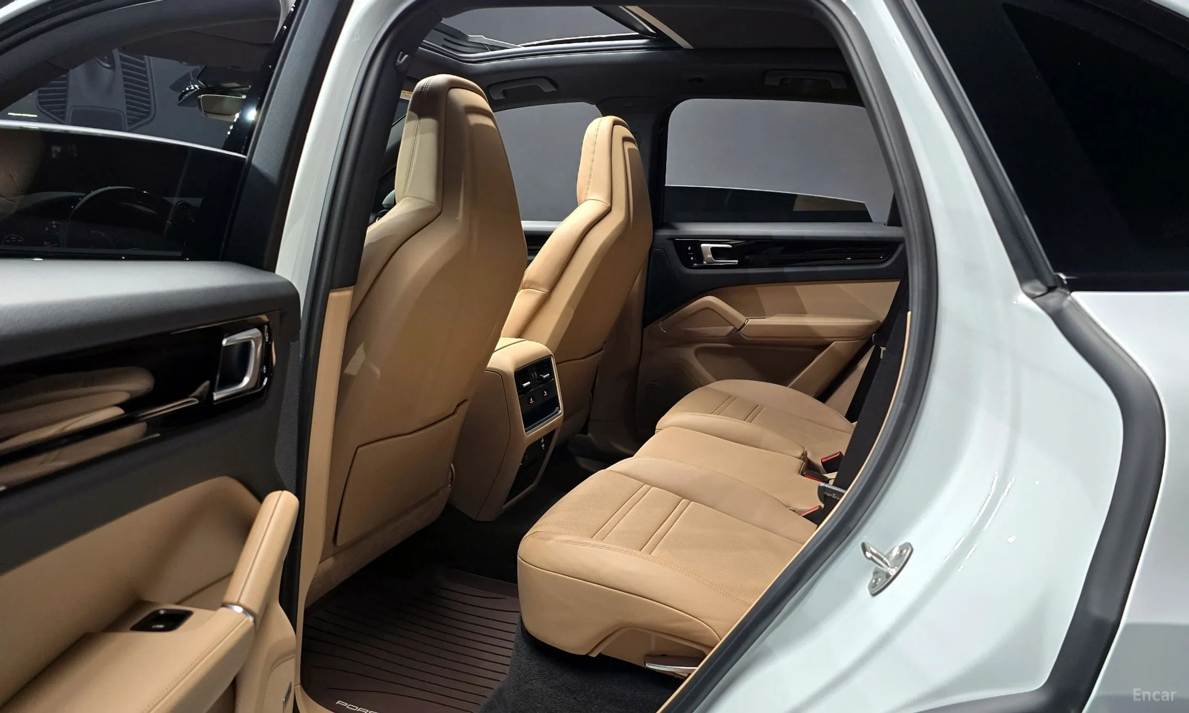 Porsche Cayenne (PO536) превью 13