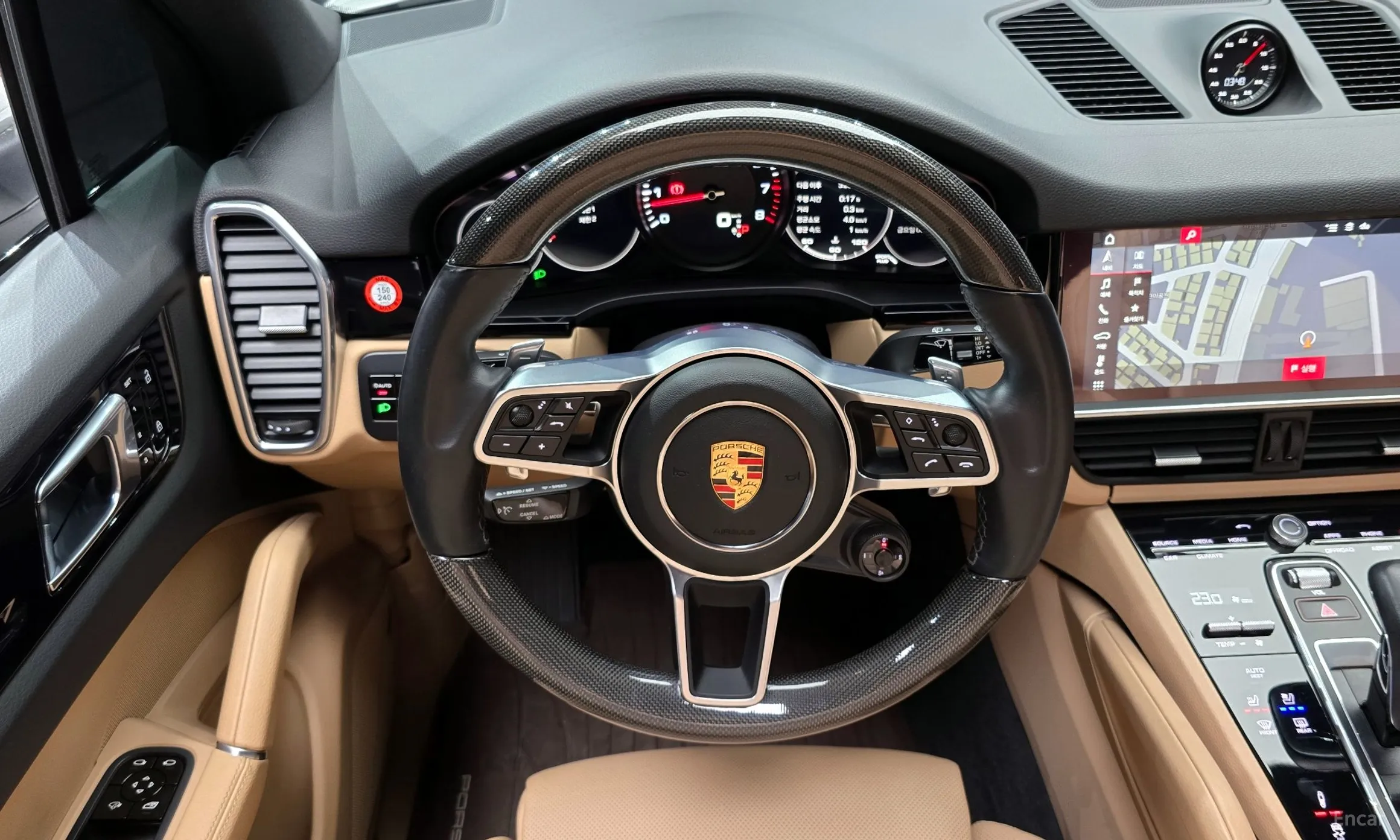 Porsche Cayenne (PO536) превью 14