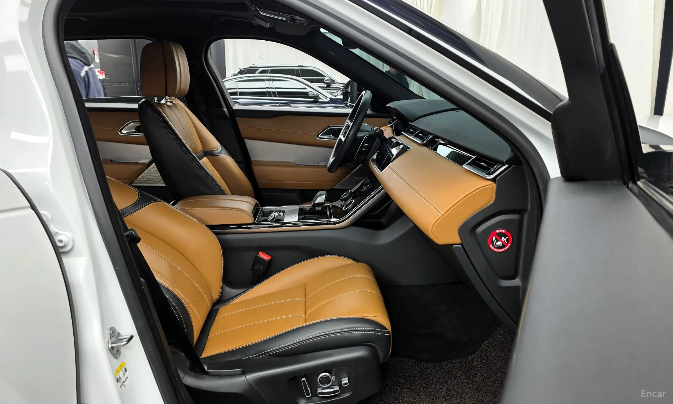 Land Rover Range Rover Bella превью 11