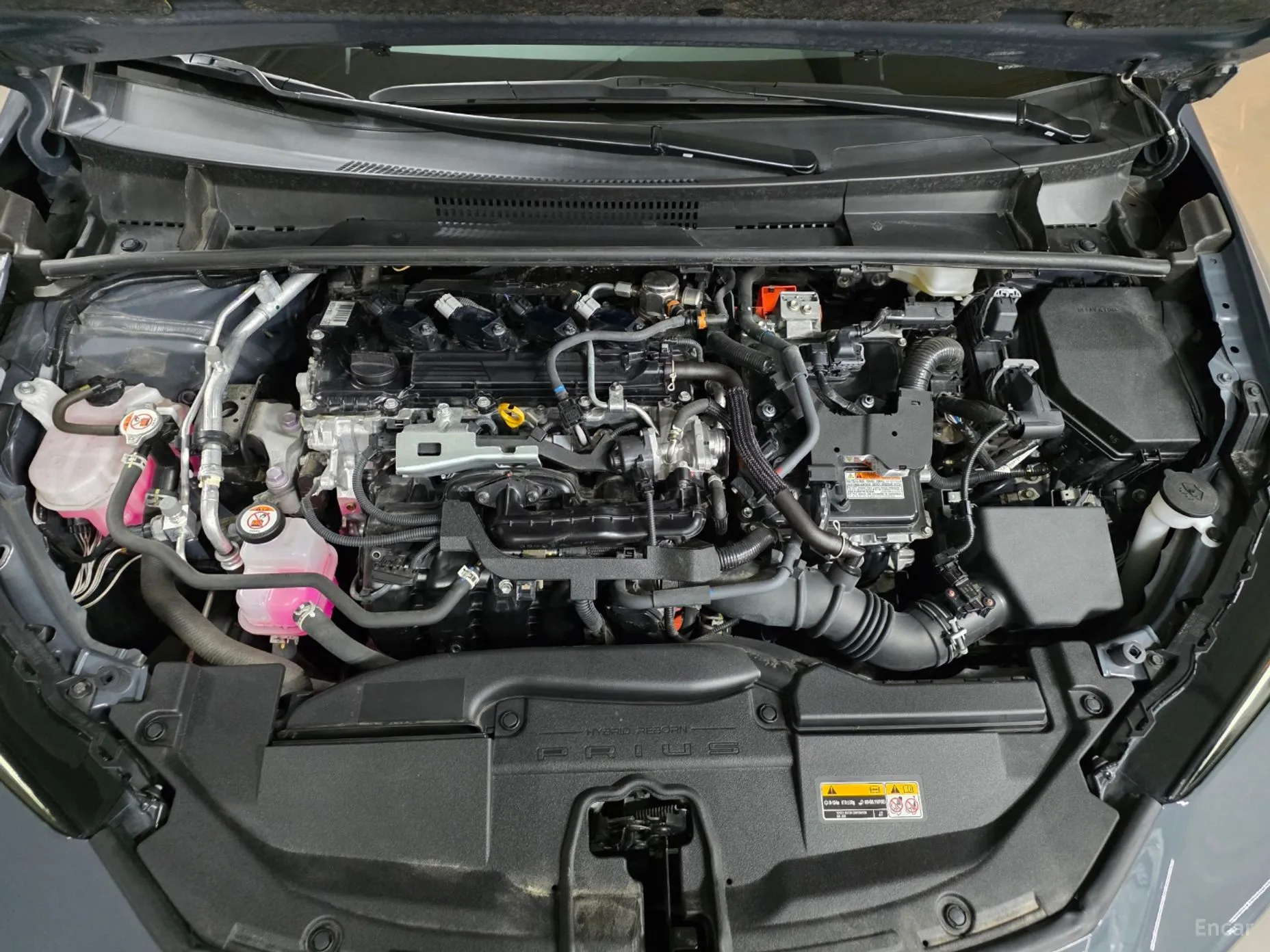 Toyota Prius 5th Generation превью 10