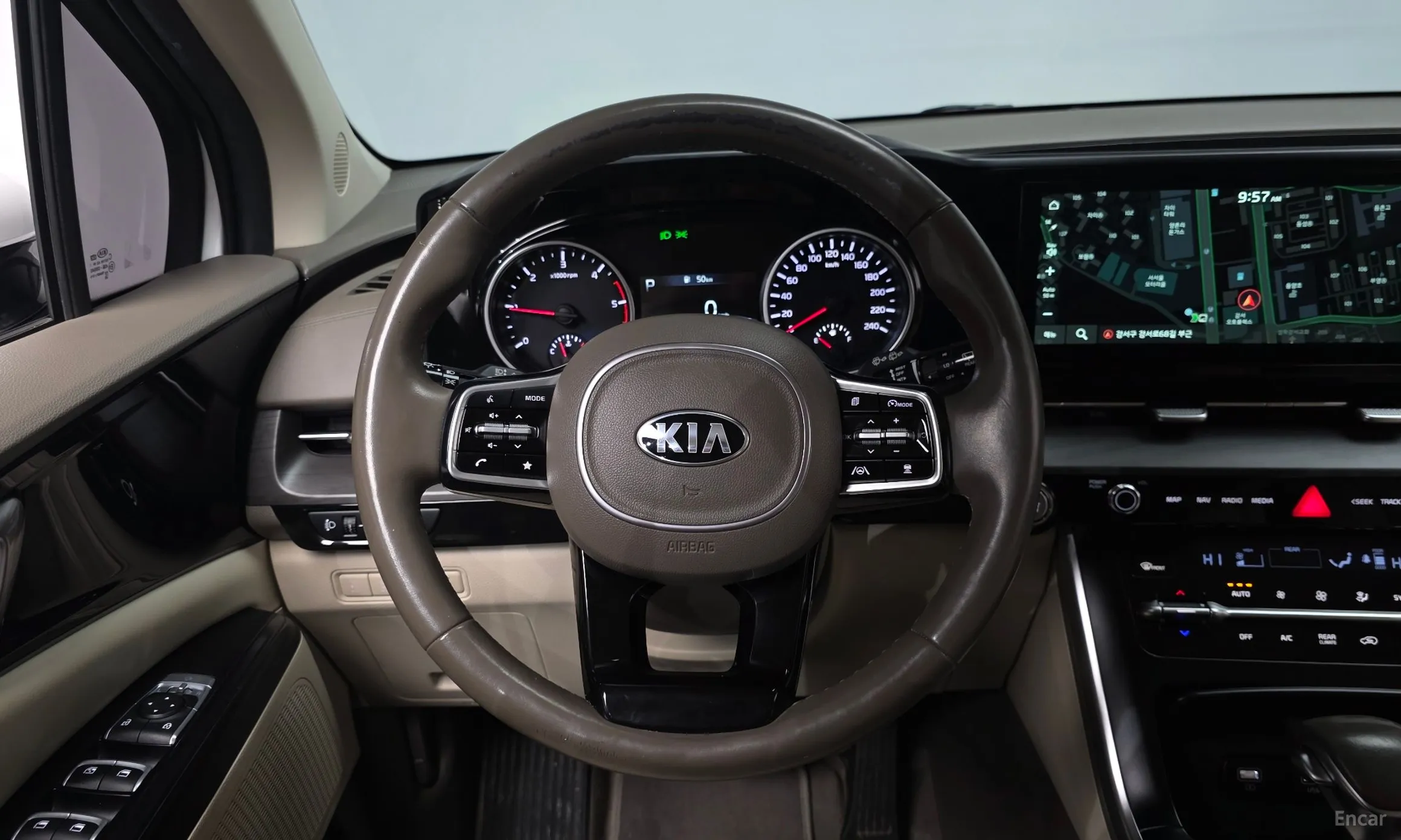 Kia Carnival Gen 4 превью 13