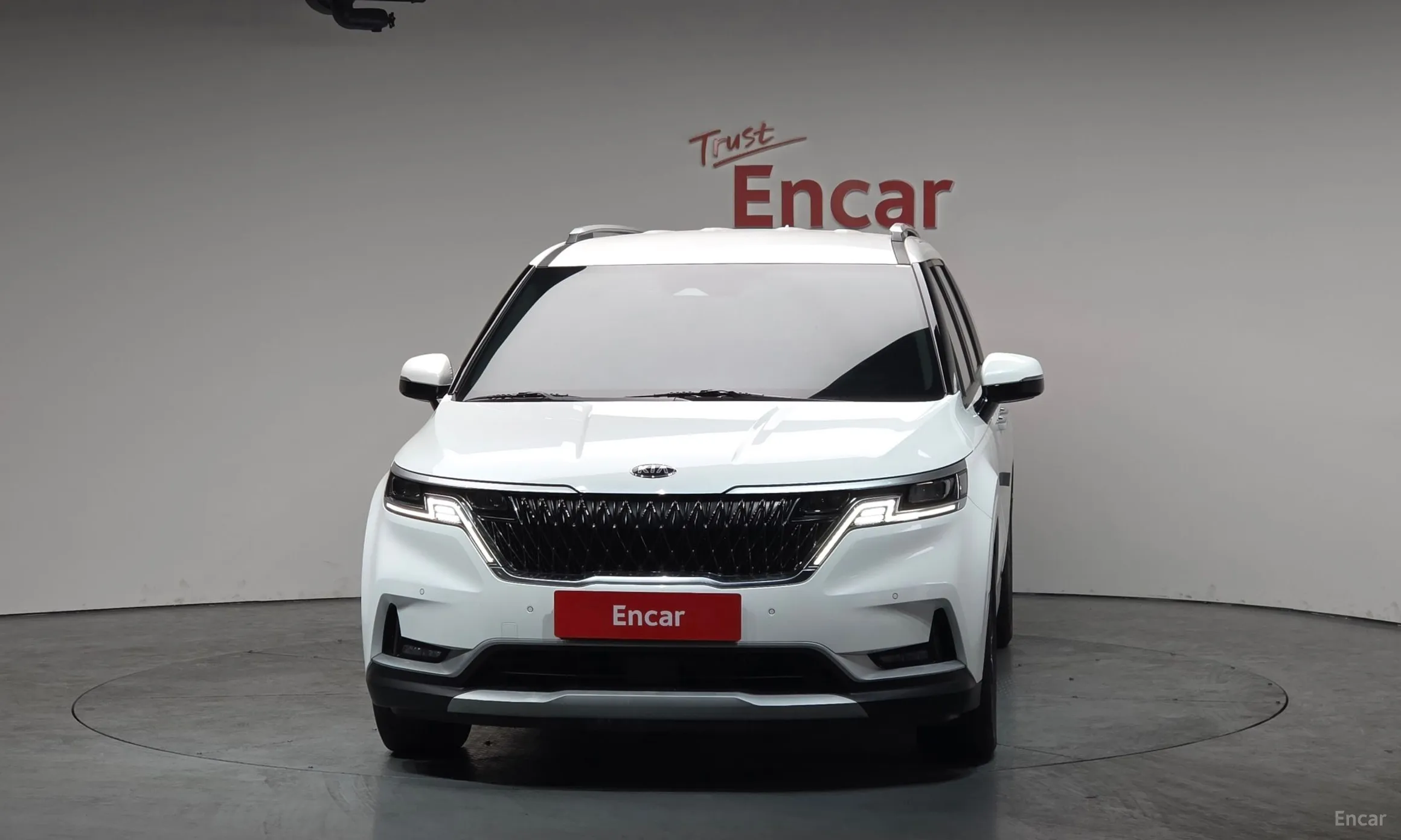 Kia Carnival Gen 4 превью 3