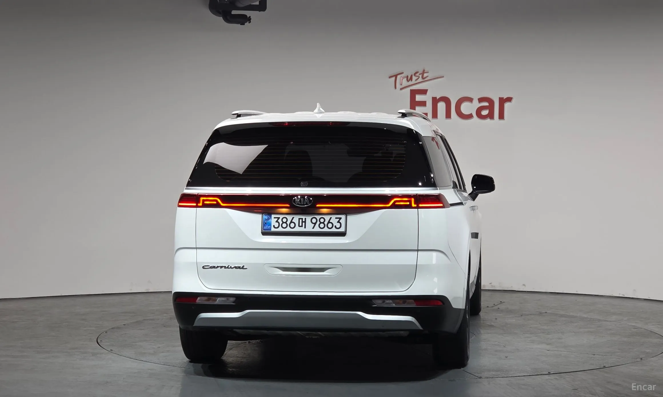 Kia Carnival Gen 4 превью 4