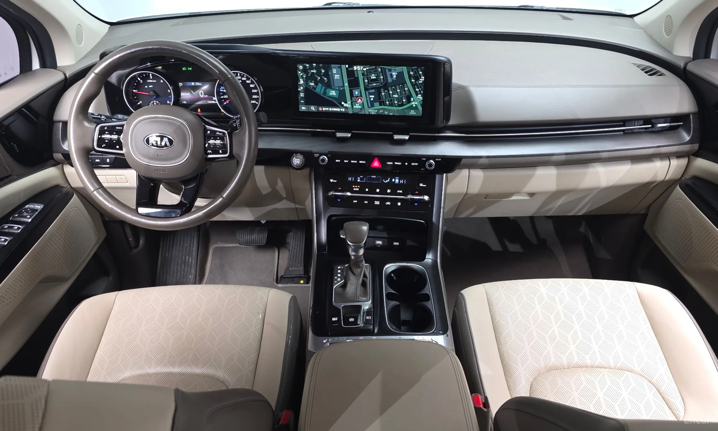 Kia Carnival Gen 4 превью 7