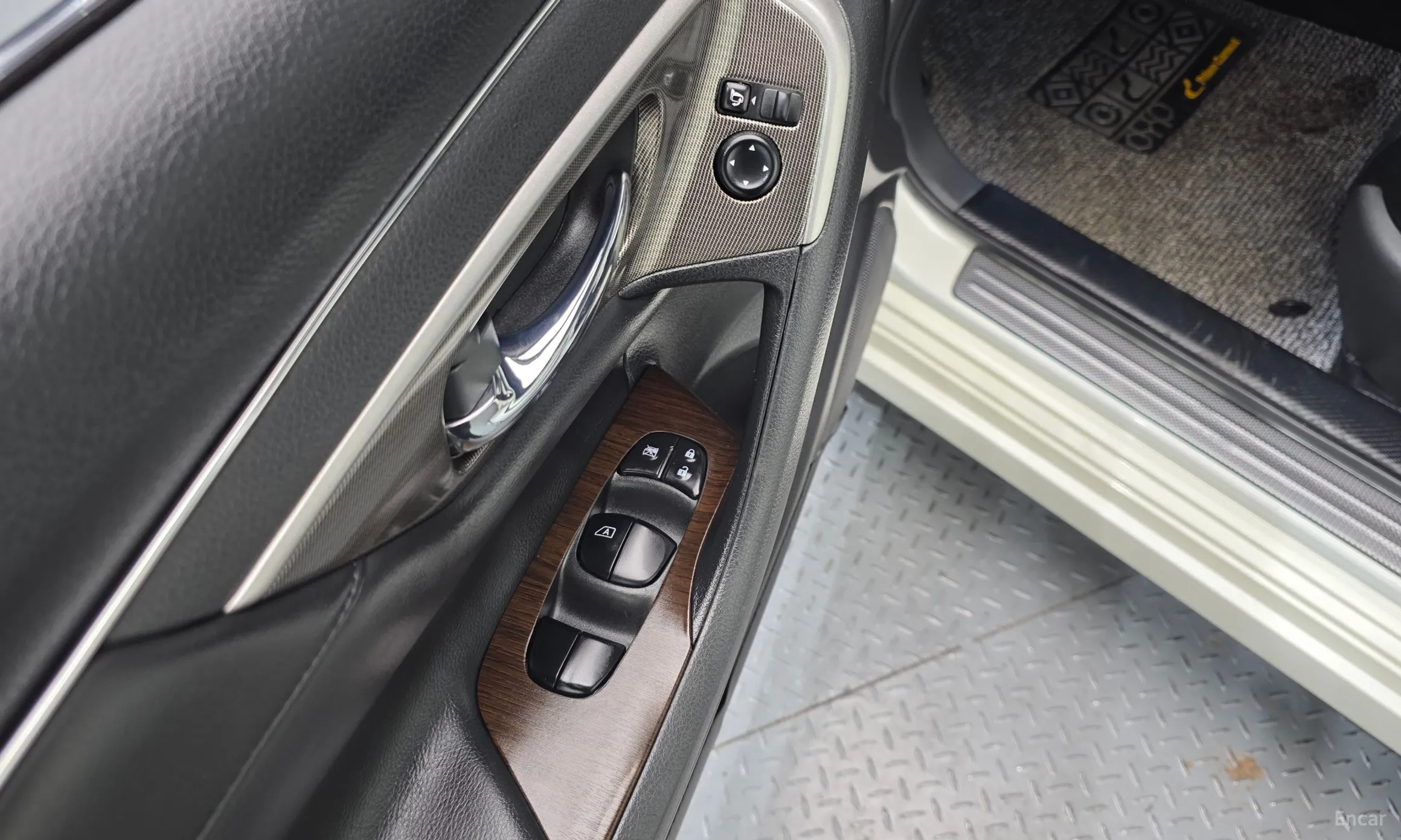 Nissan Altima превью 14
