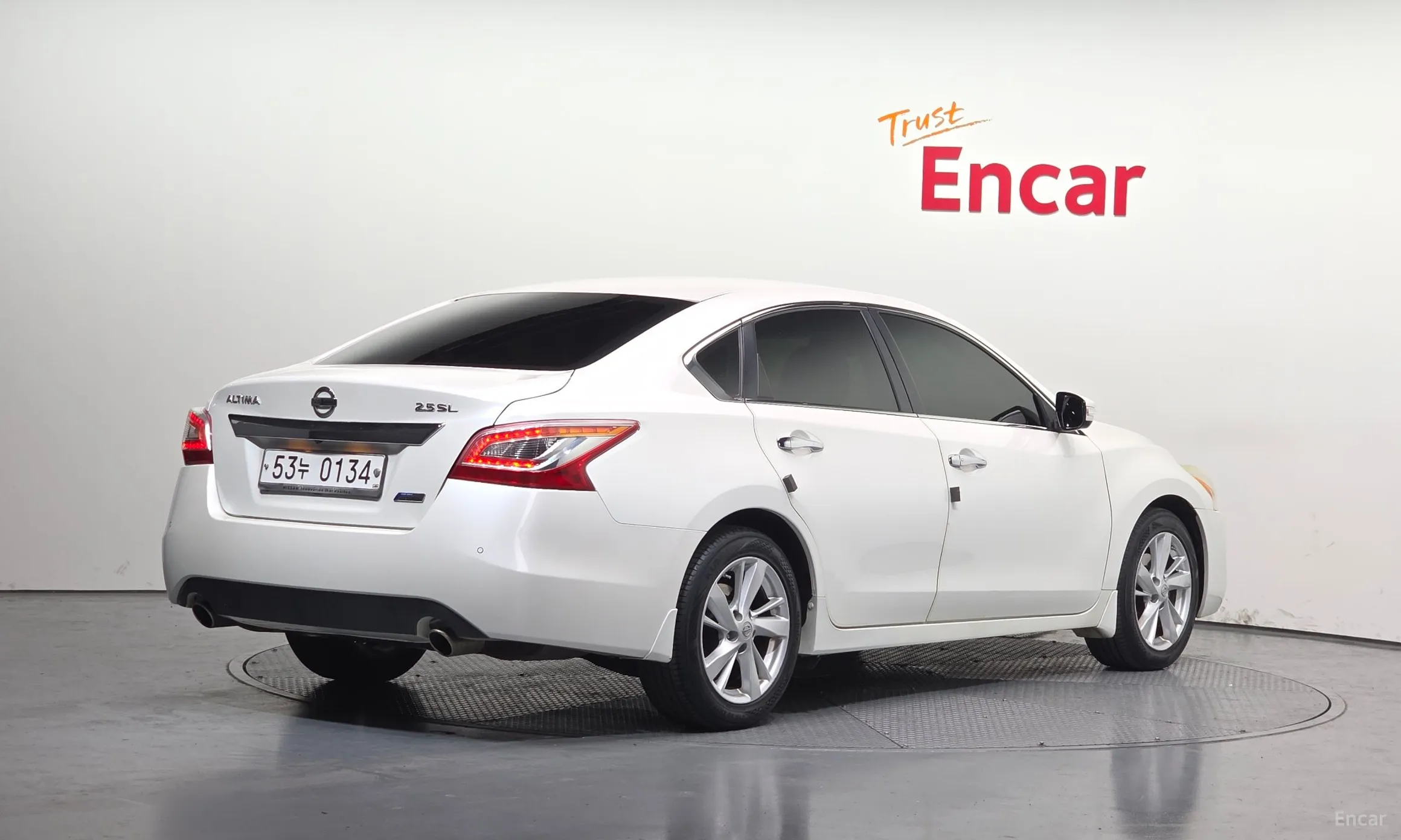 Nissan Altima превью 2