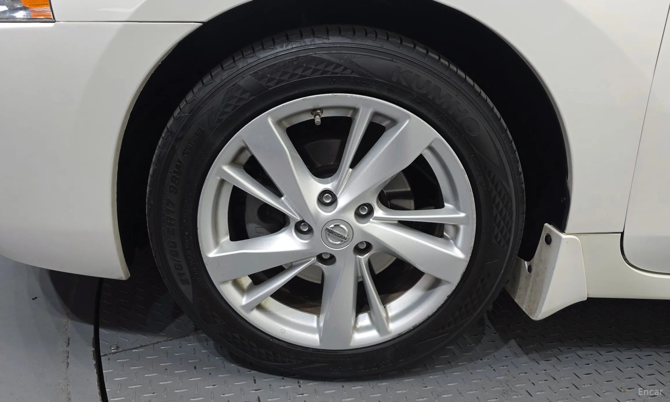 Nissan Altima превью 5
