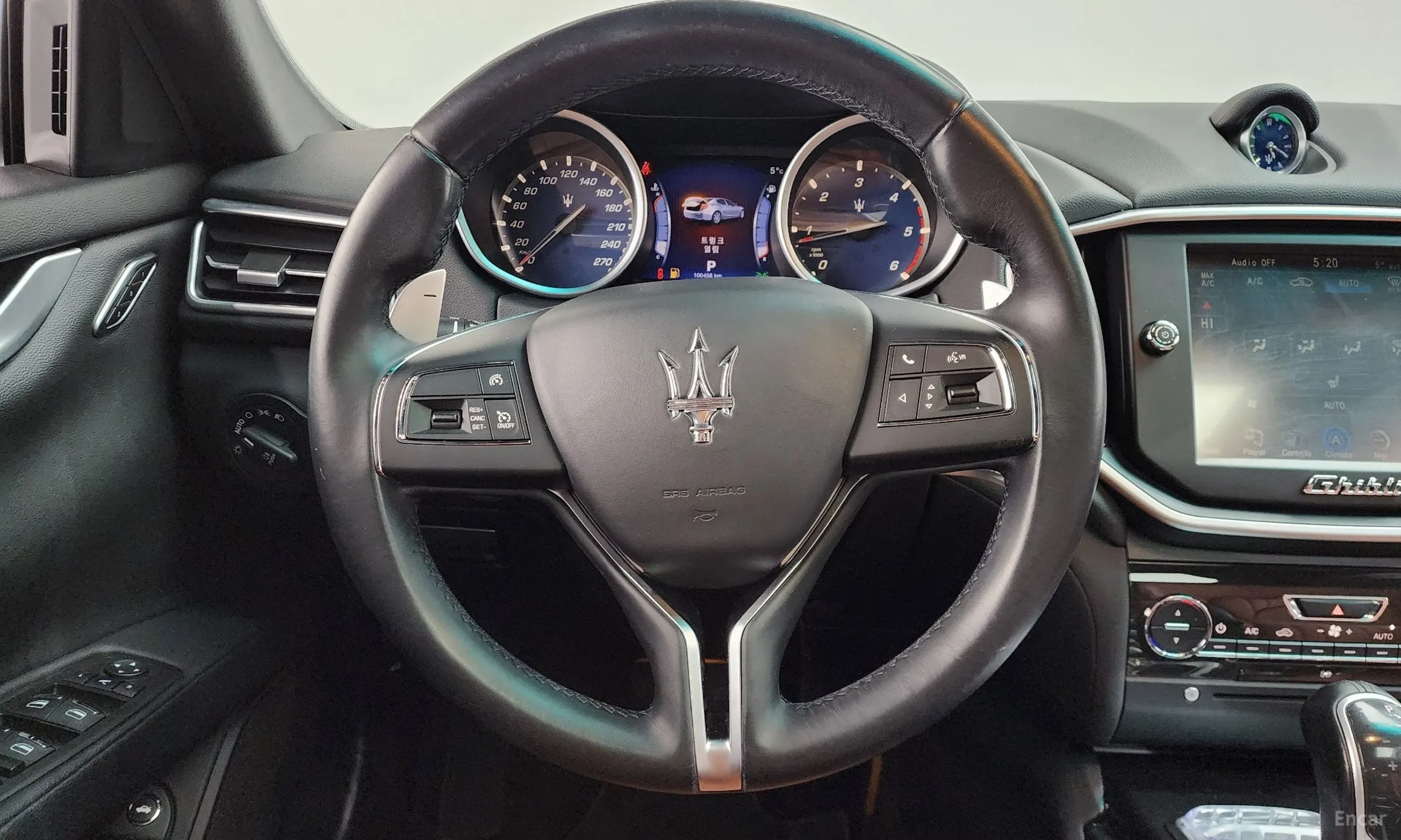 Maserati Ghibli превью 13