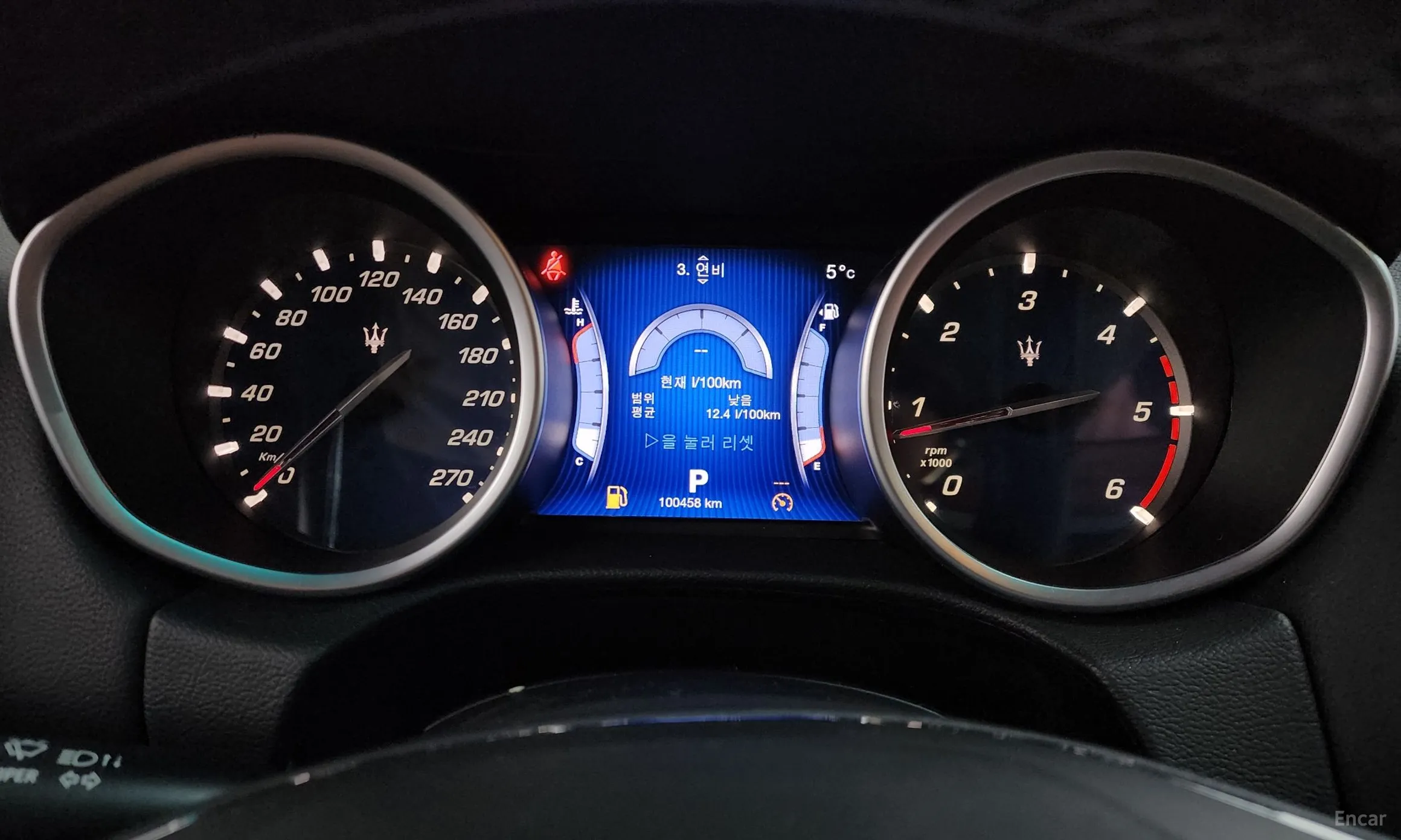 Maserati Ghibli превью 8