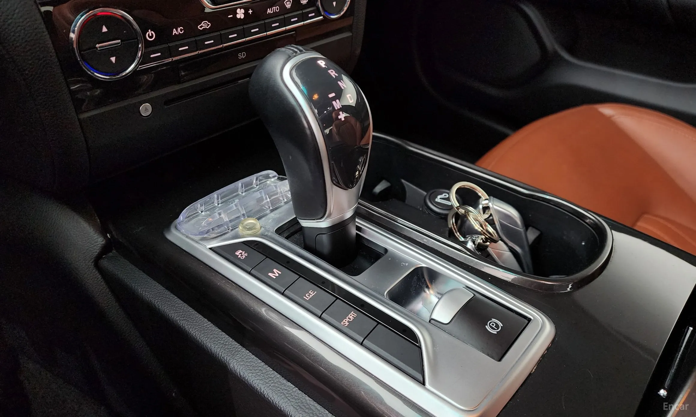 Maserati Ghibli превью 9