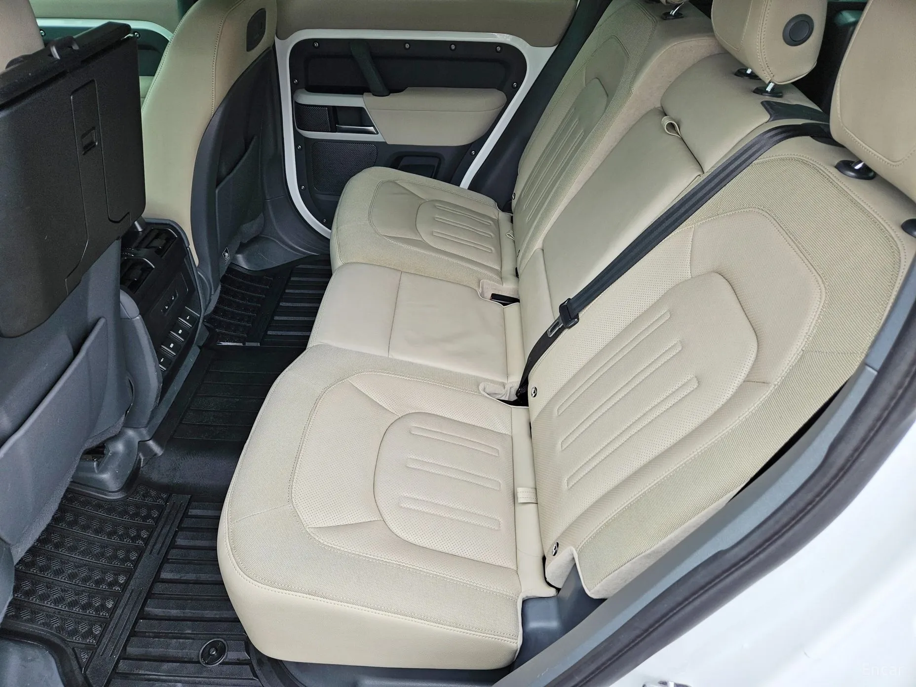 Land Rover Defender (L663) превью 6