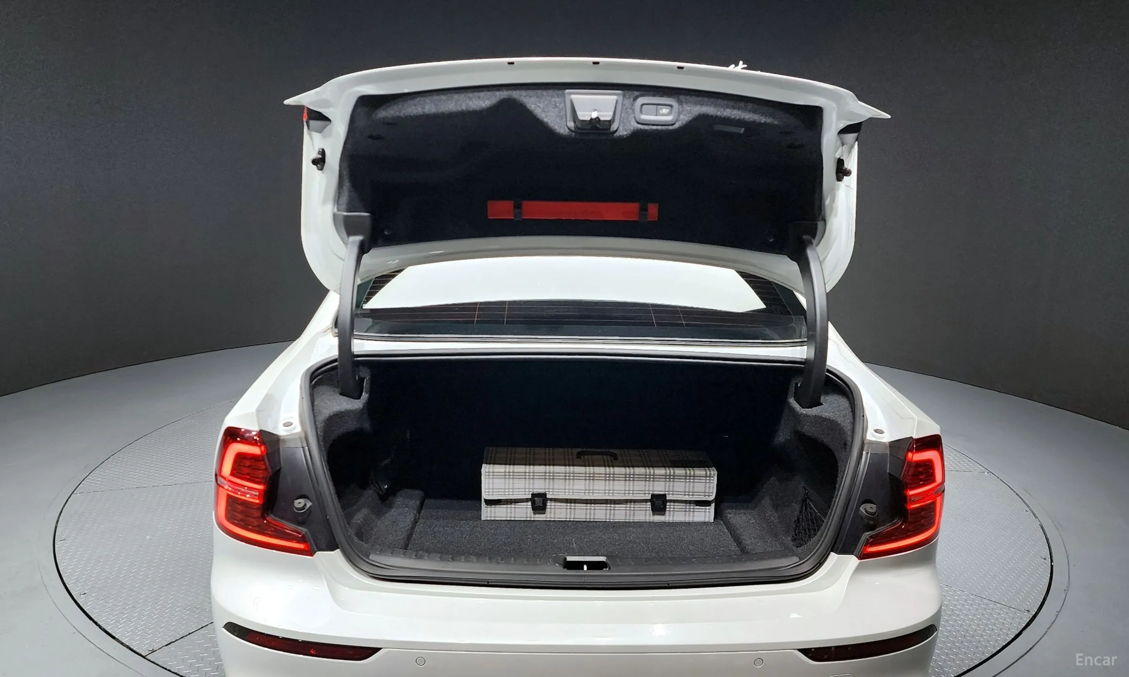 Volvo S60 3rd Generation превью 20