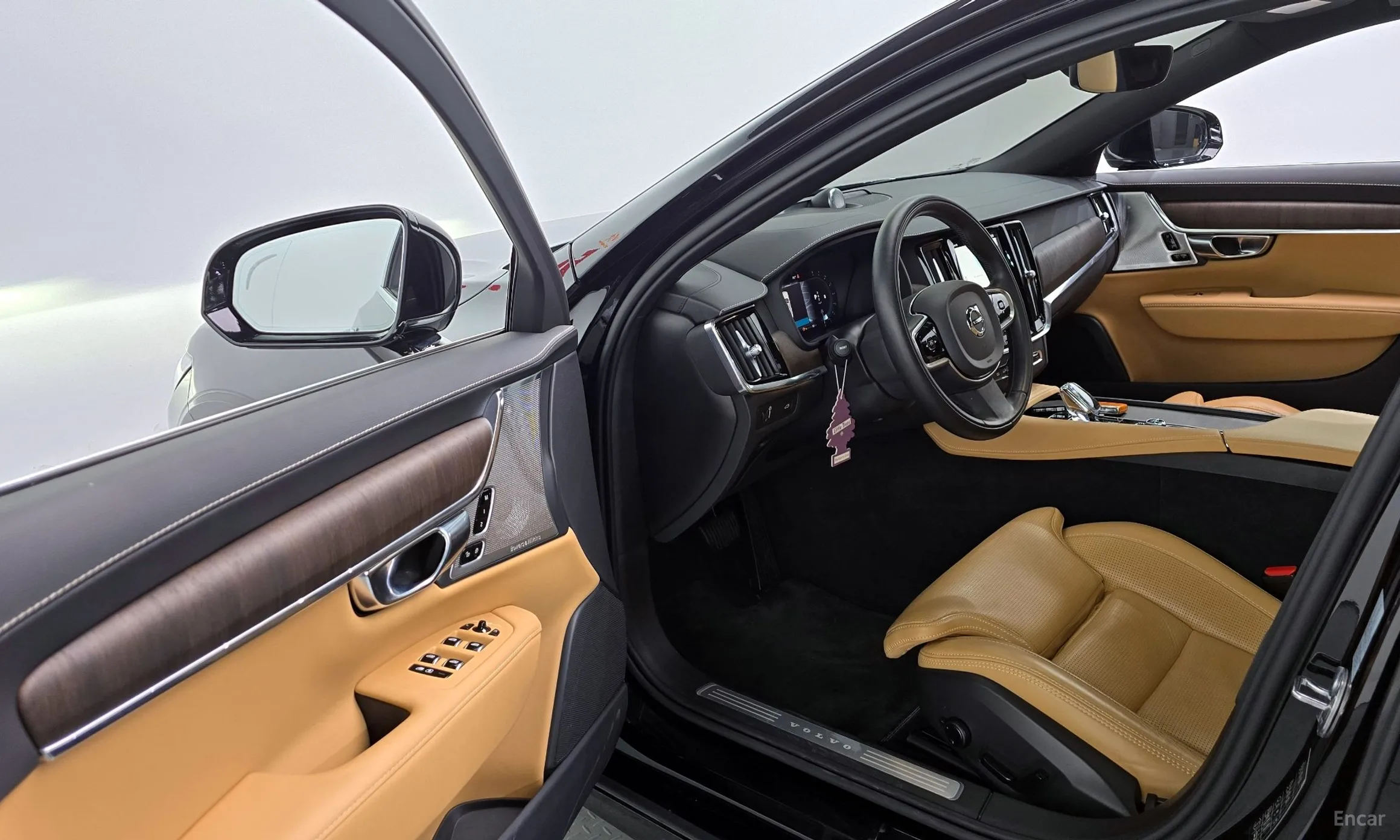 Volvo S90 превью 10