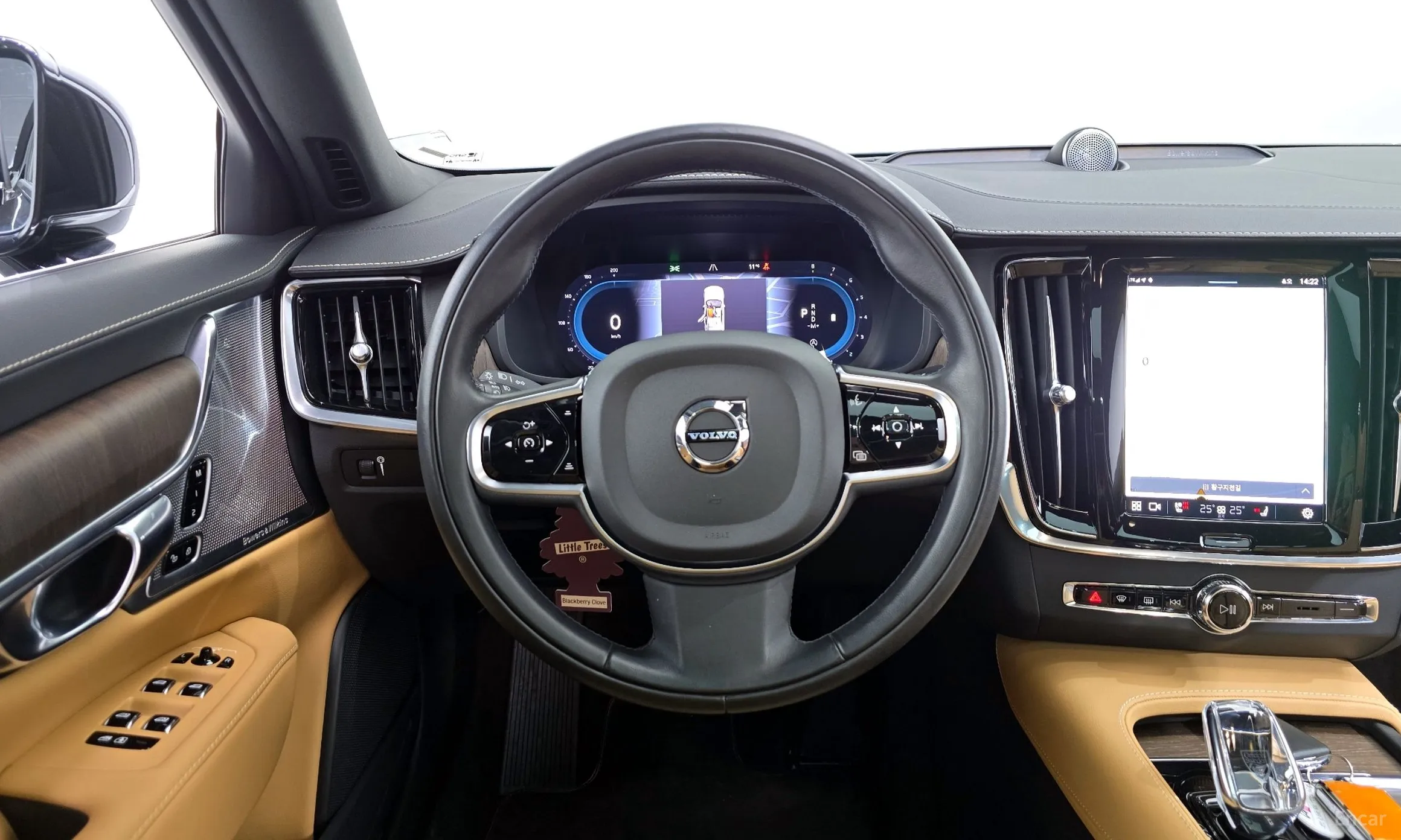 Volvo S90 превью 13