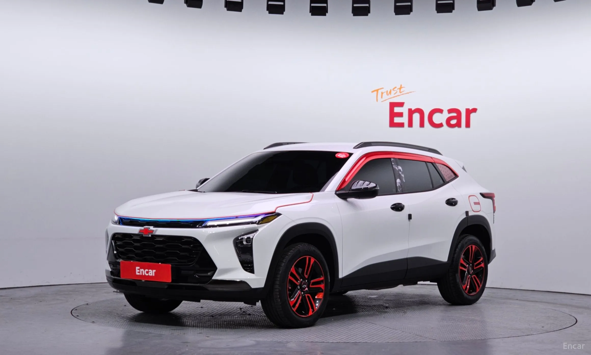 Trax Crossover