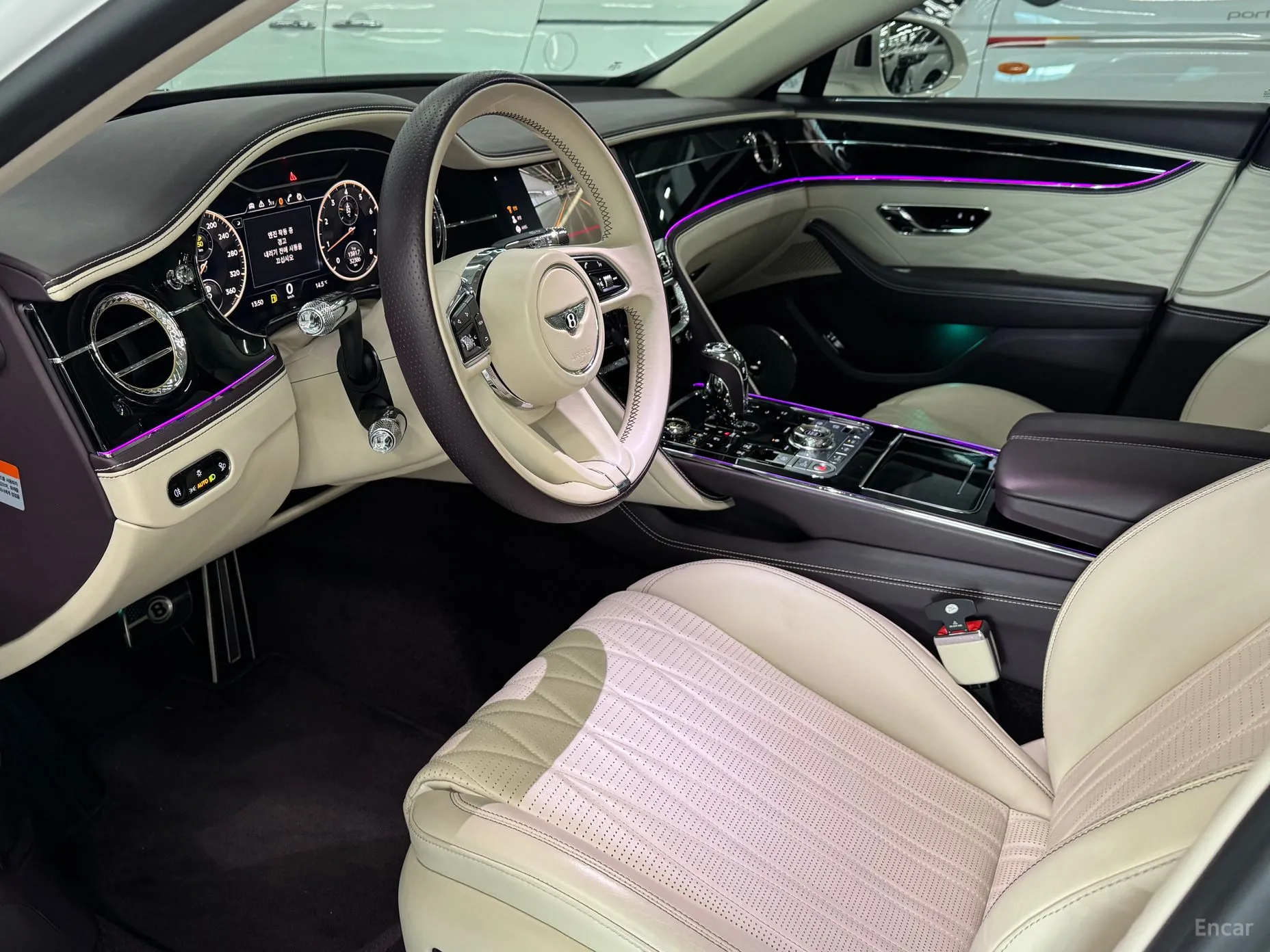 Bentley Flying Spur 3rd Generation превью 10