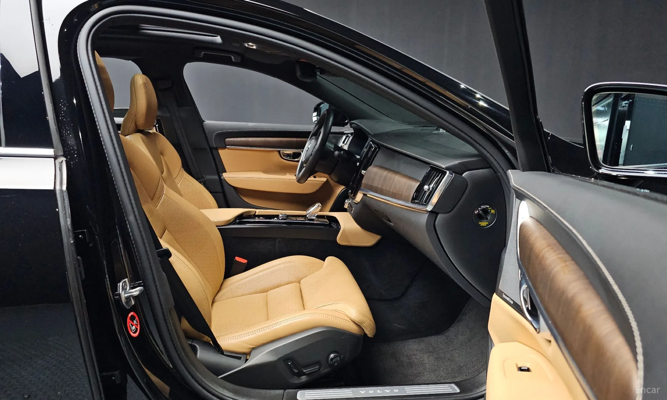Volvo S90 превью 11