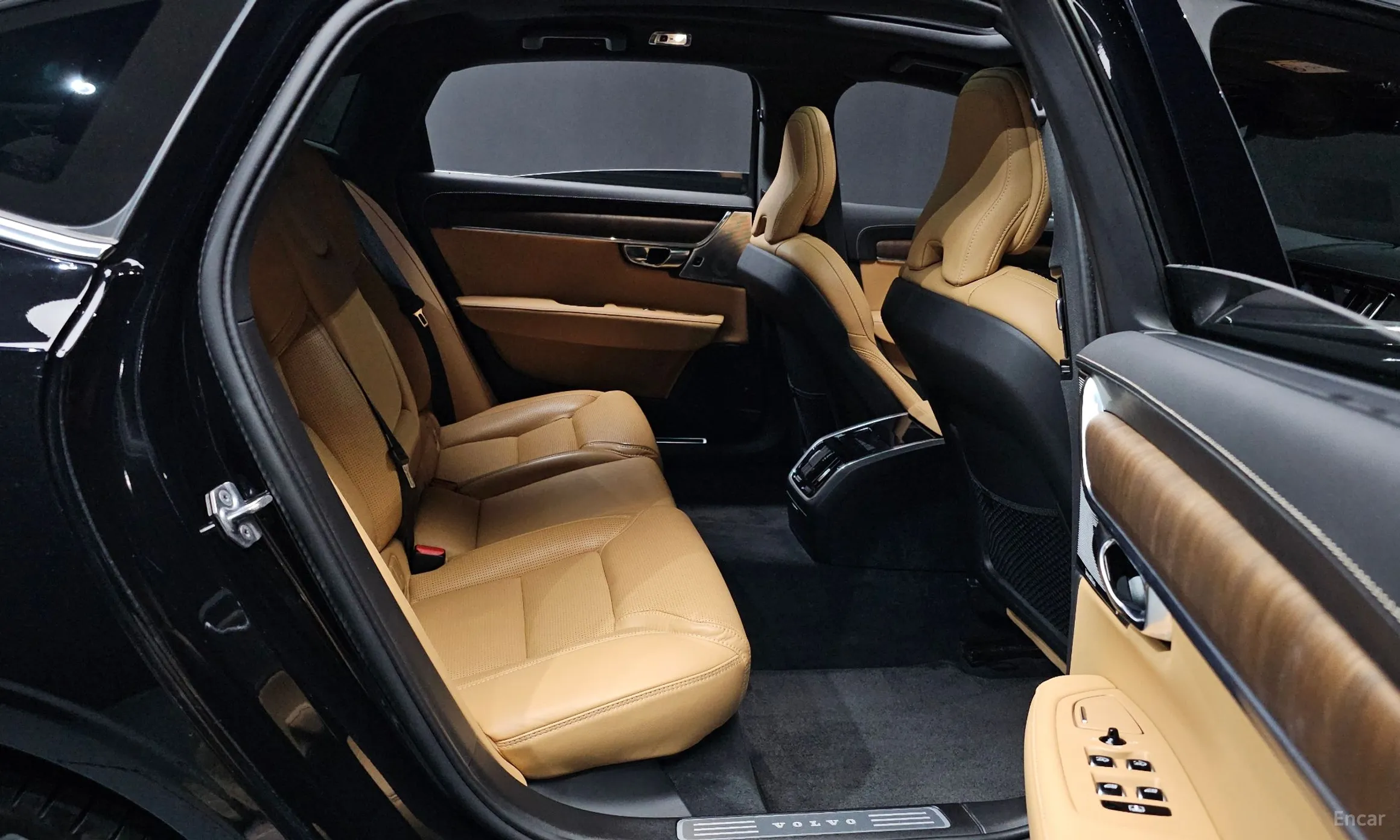 Volvo S90 превью 12