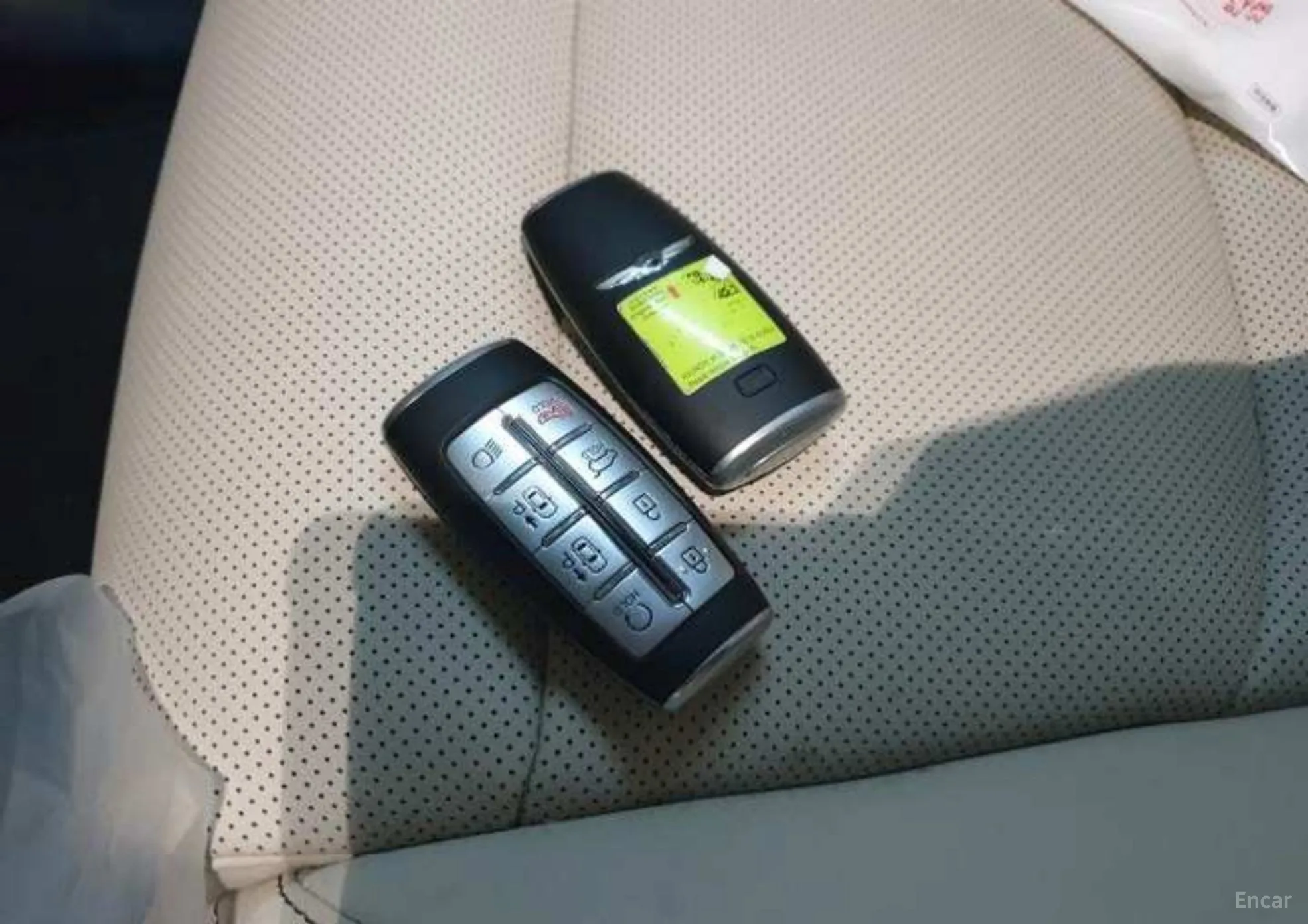 Genesis GV70 превью 12