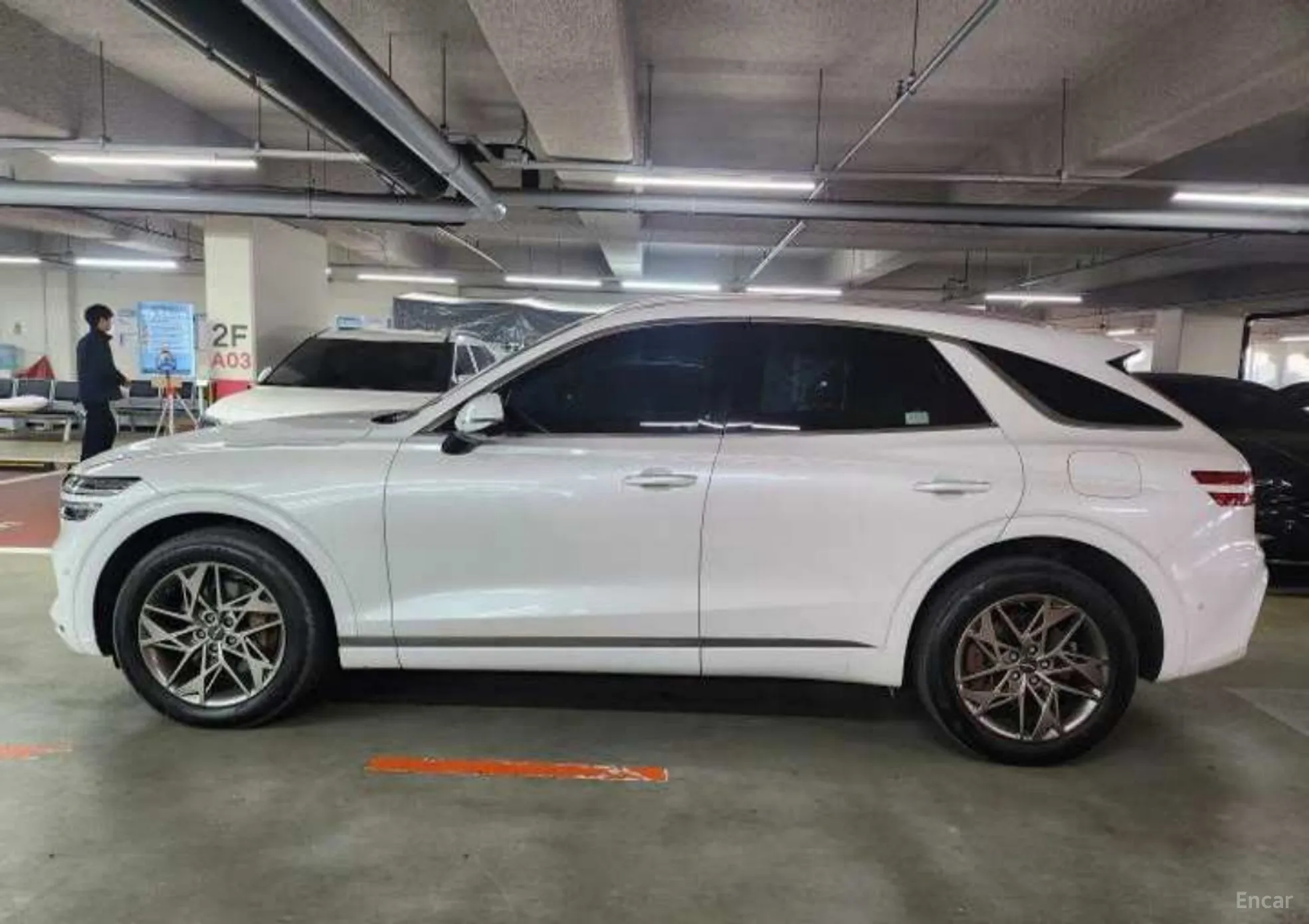 Genesis GV70 превью 5
