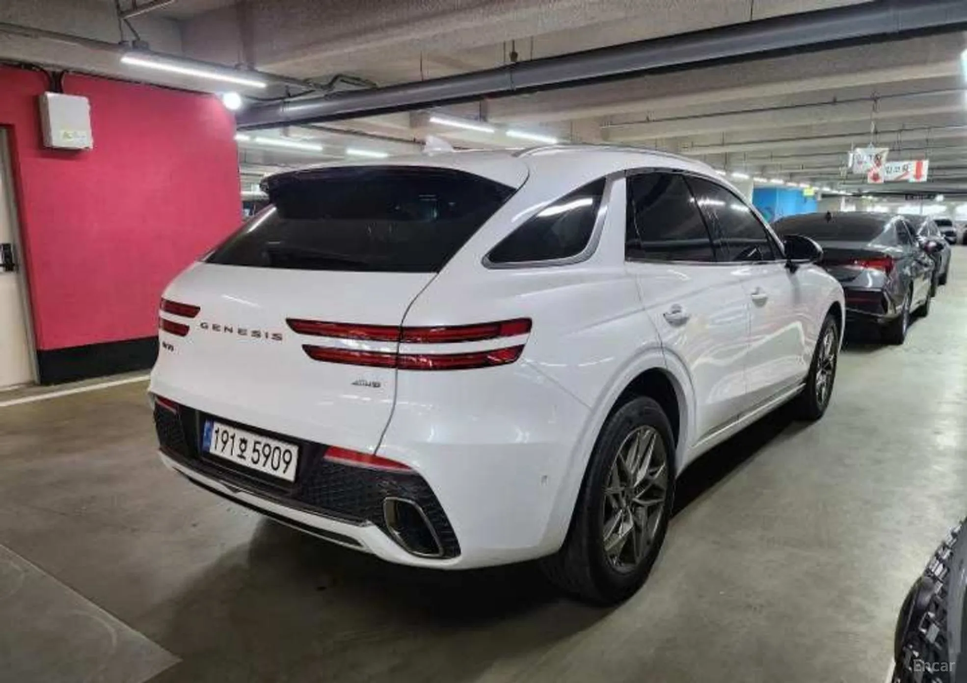 Genesis GV70 превью 6