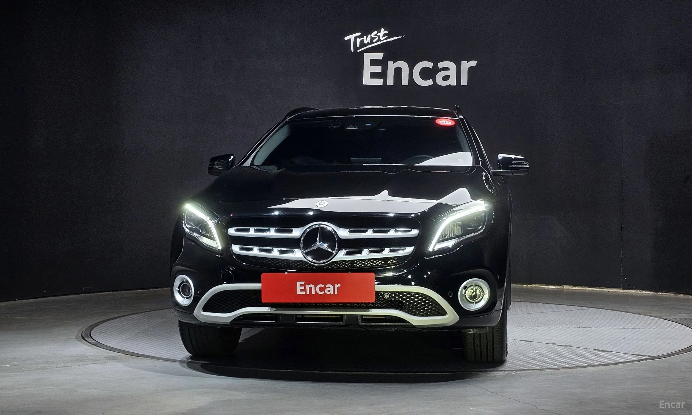 Mercedes Benz GLA-Class X156 превью 3