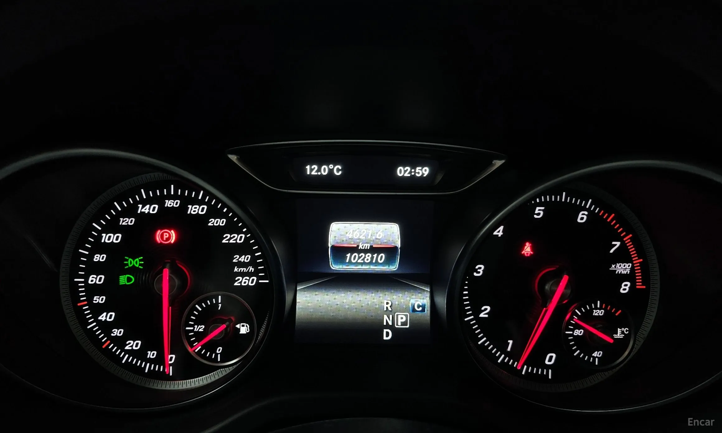 Mercedes Benz GLA-Class X156 превью 8