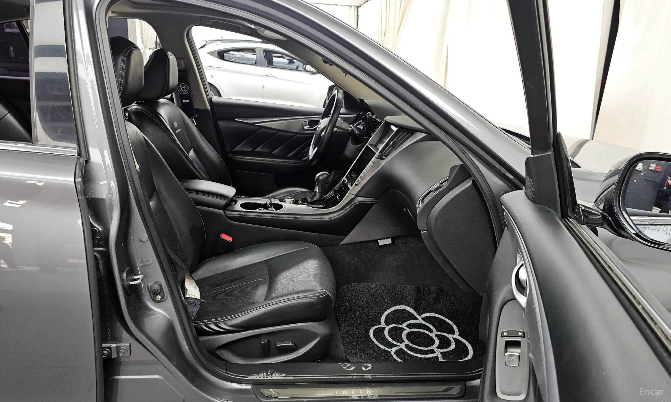 Infiniti Q50 превью 11