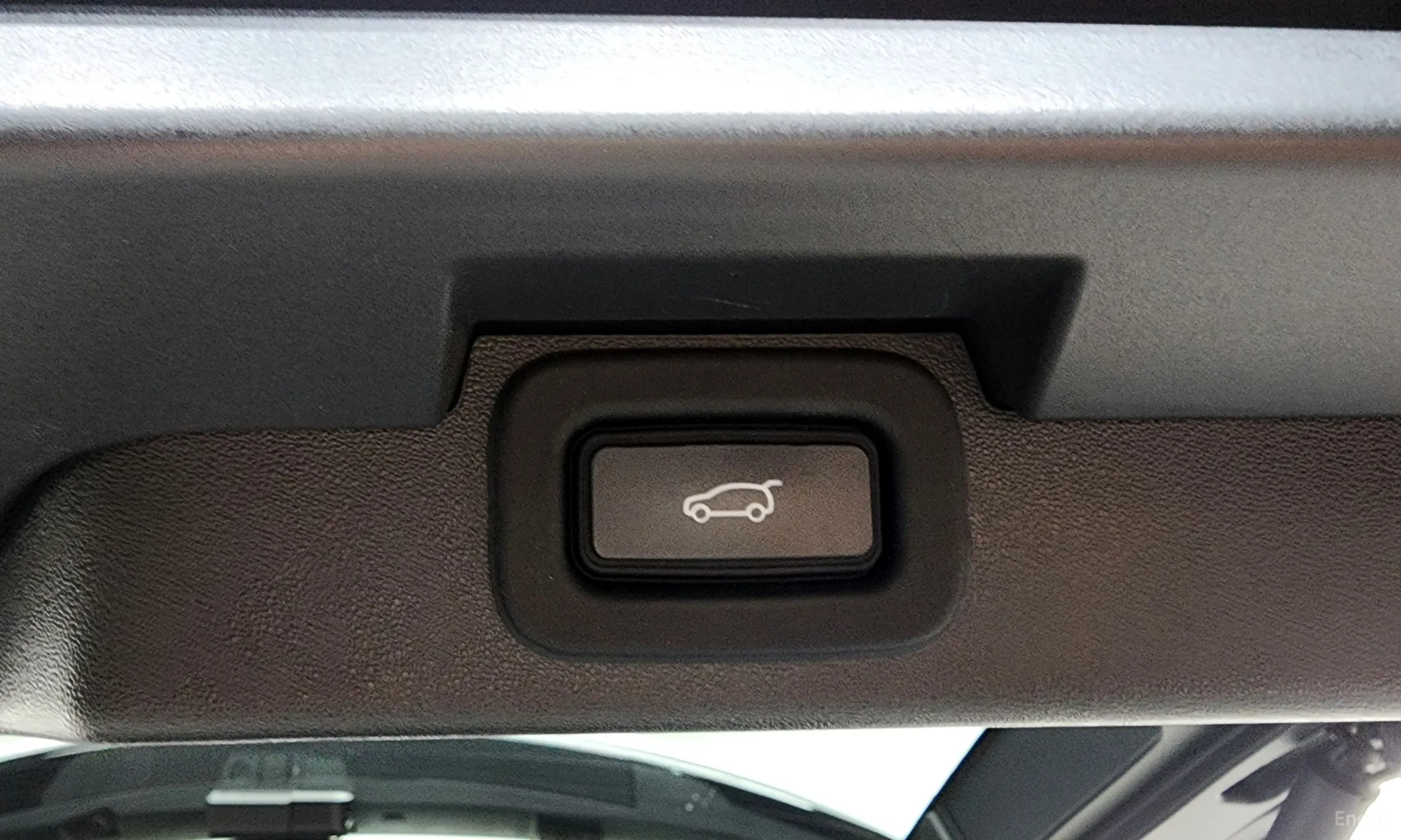 Land Rover Discovery 5 превью 20
