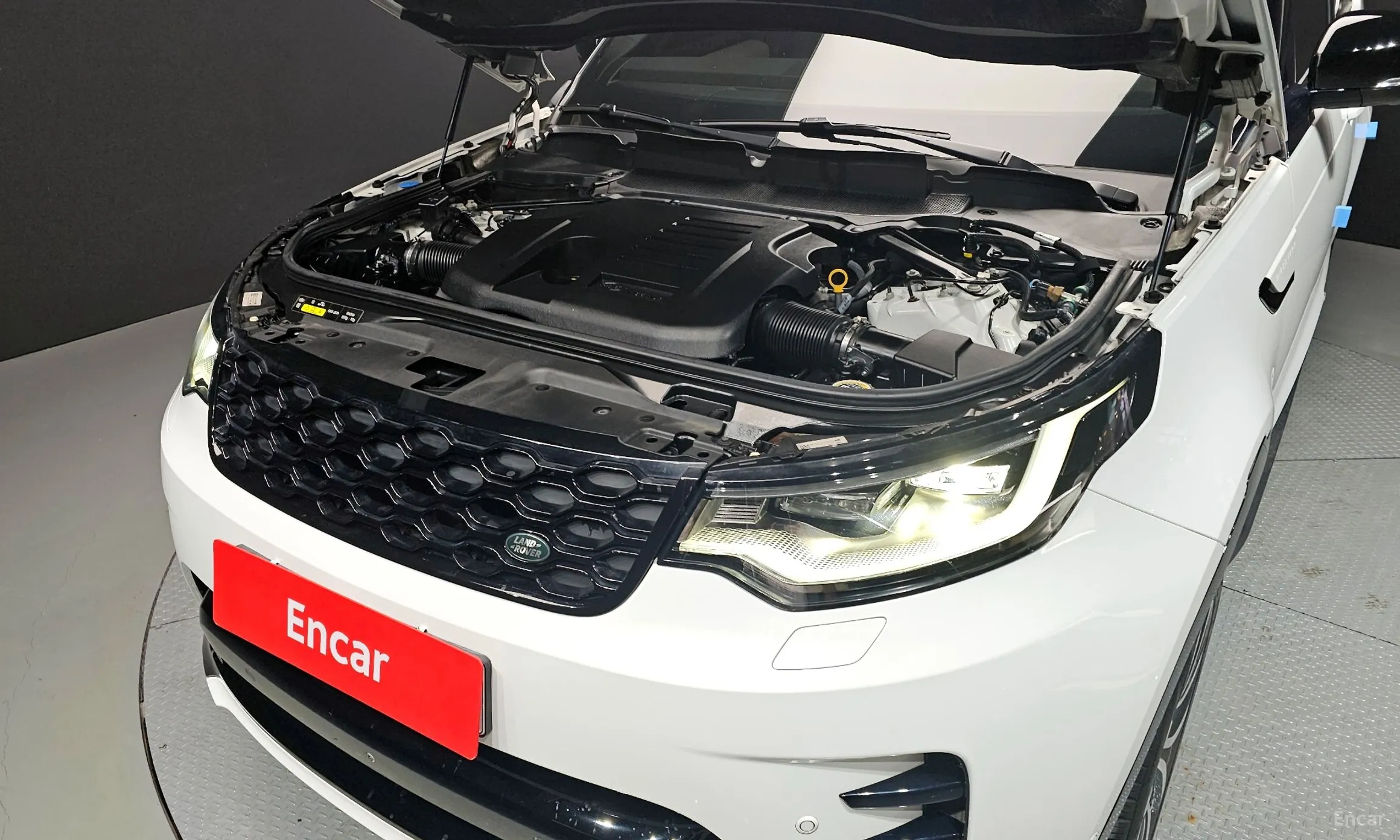 Land Rover Discovery 5 превью 6