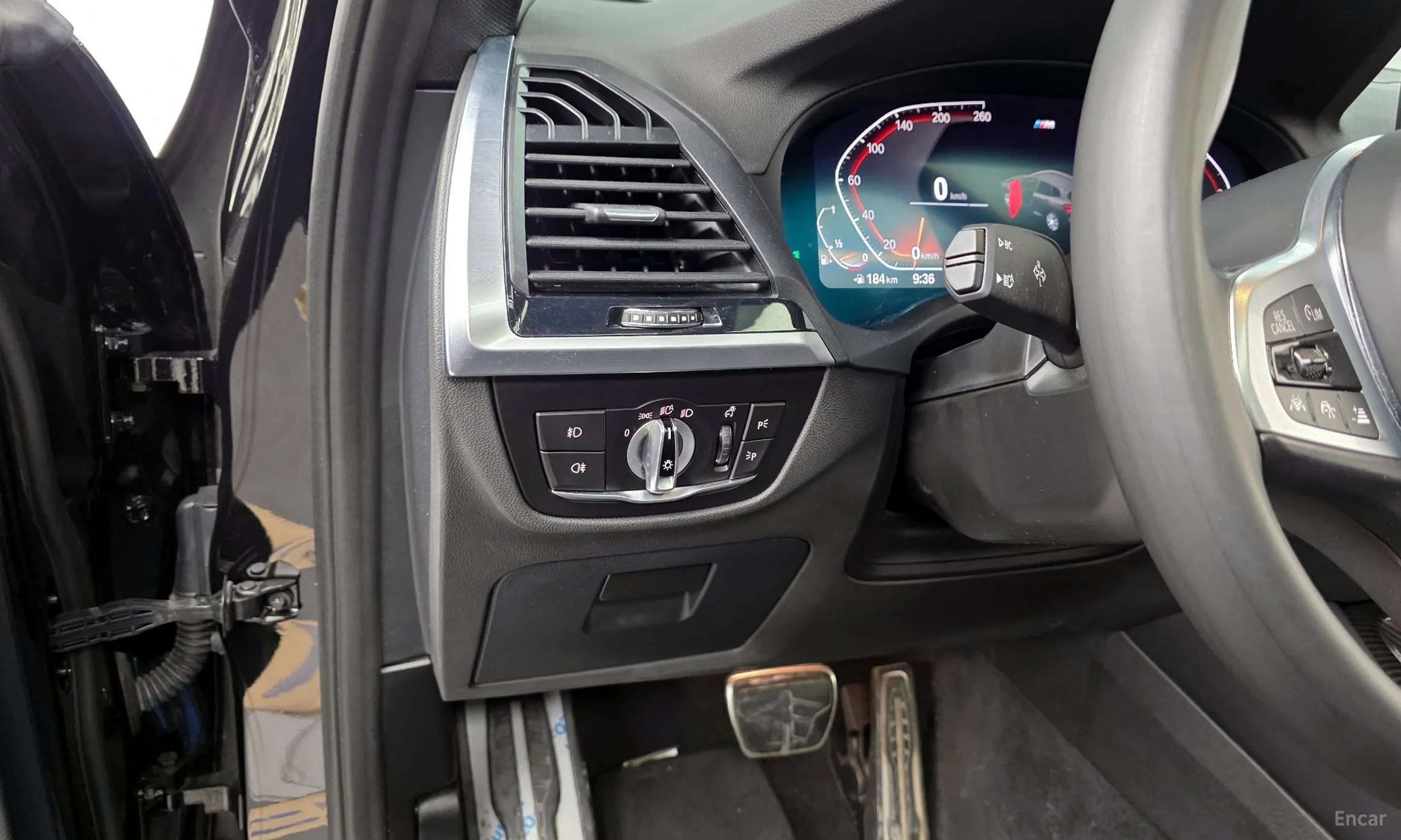 BMW X3 (G01) превью 16
