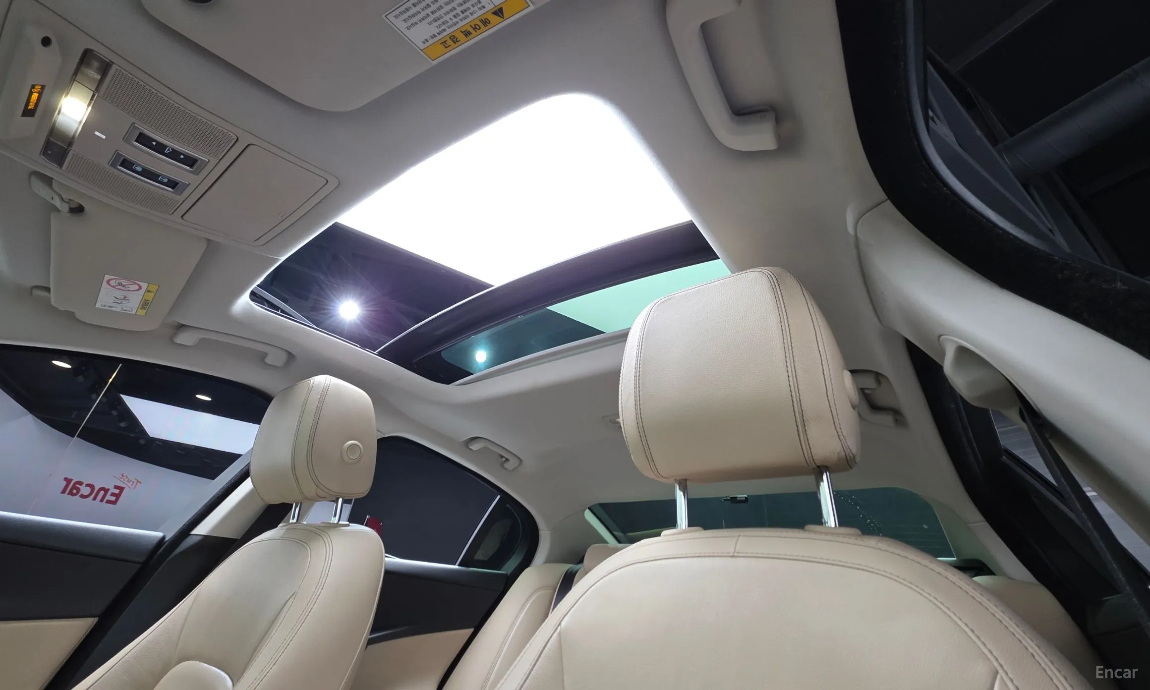 Jaguar XE превью 11