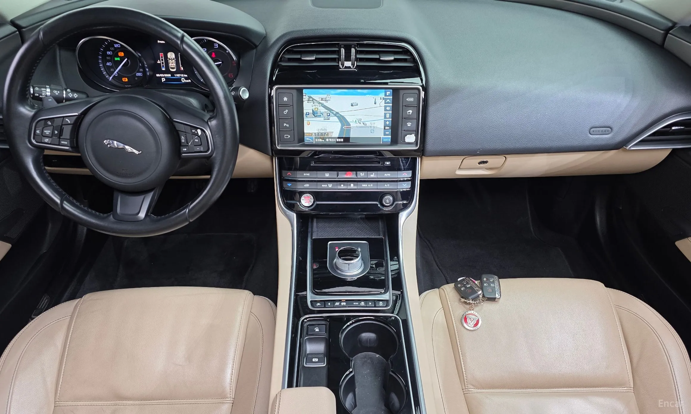 Jaguar XE превью 7