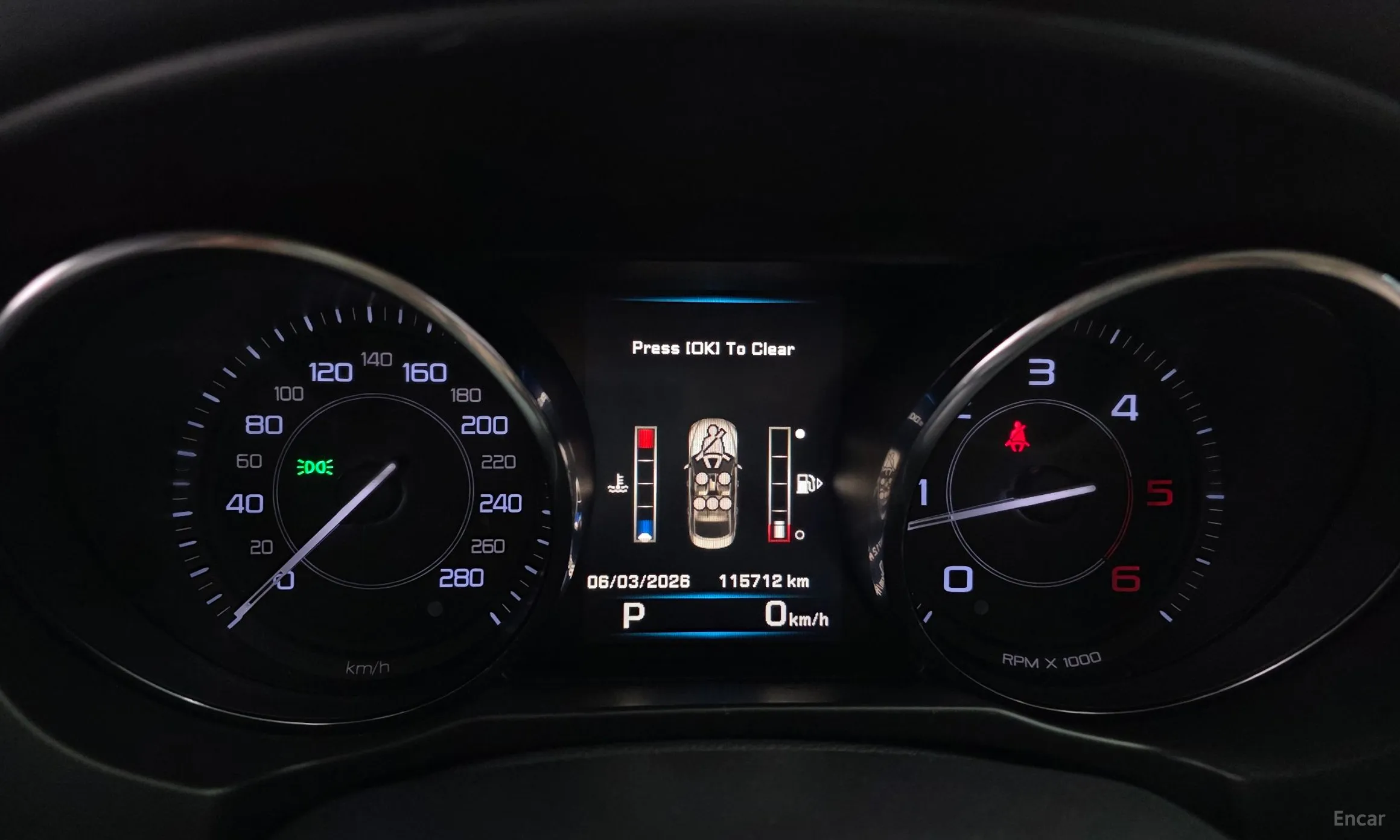 Jaguar XE превью 8