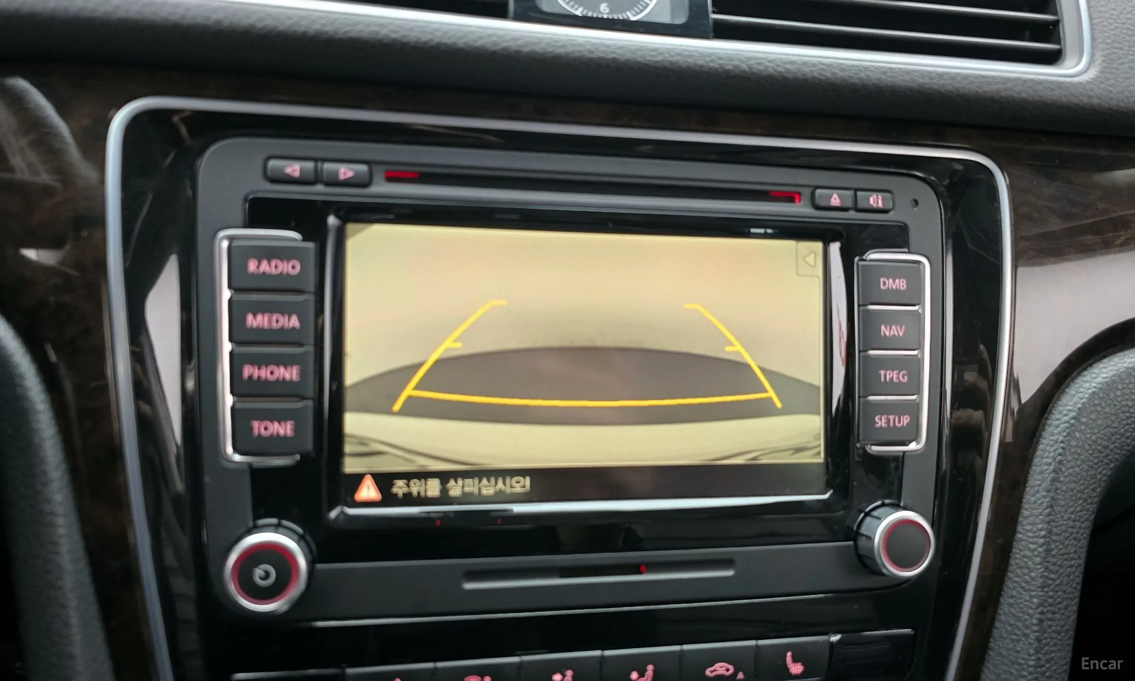 Volkswagen The New Passat превью 15