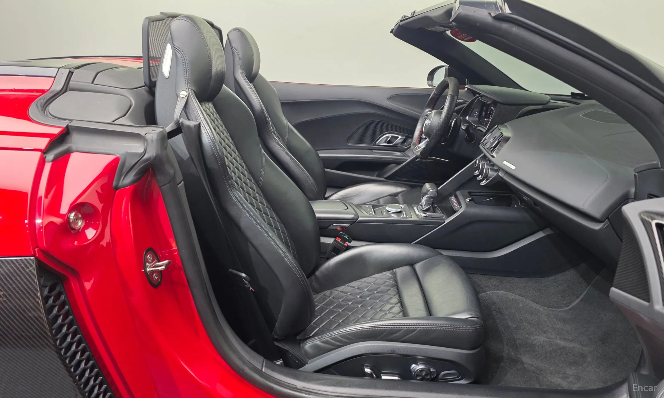 Audi R8 (4S) превью 11