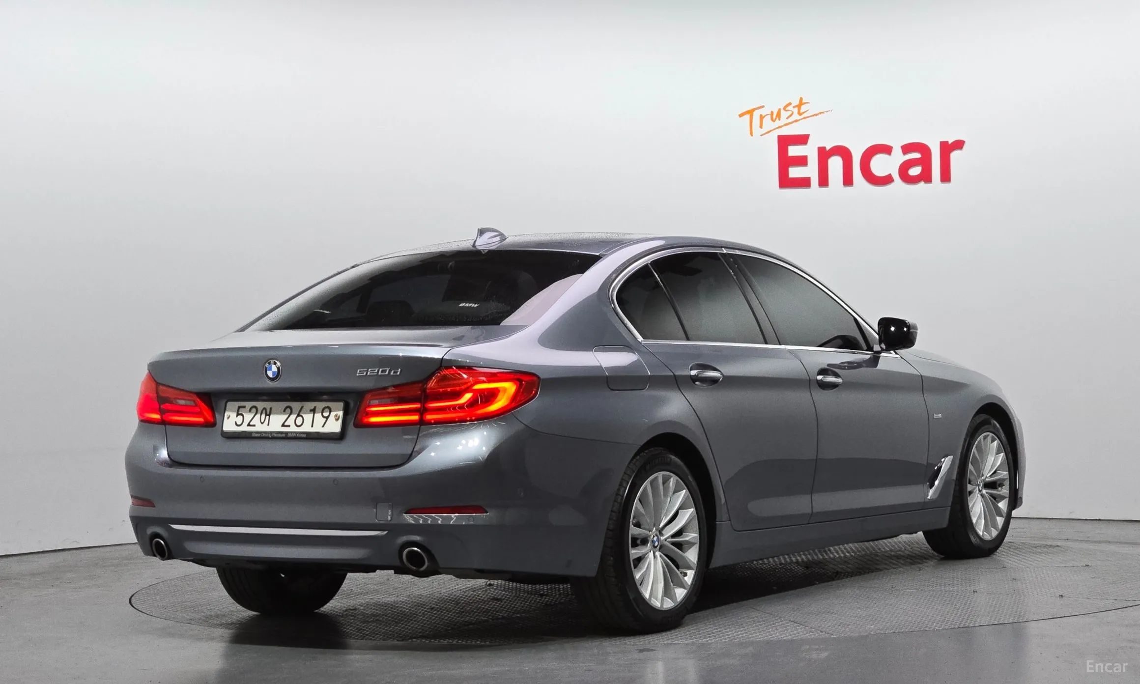 BMW 5 Series (G30)
