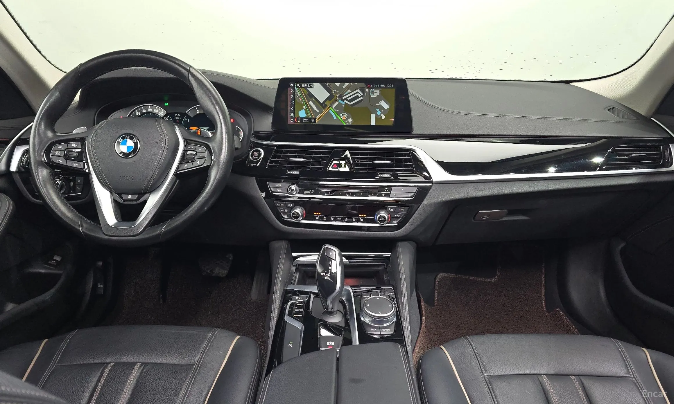 BMW 5 Series (G30) превью 7