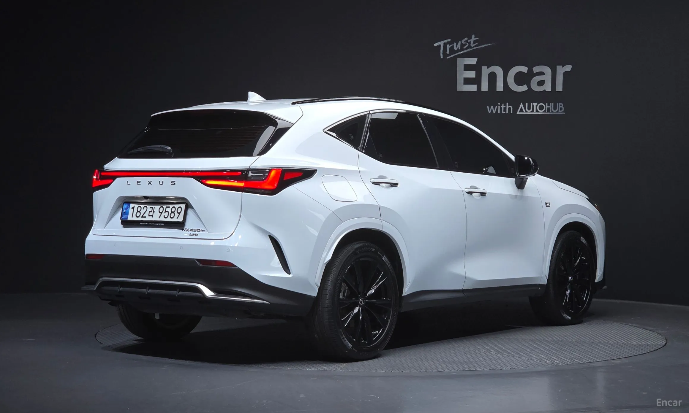 Lexus NX450h + 2nd Gen