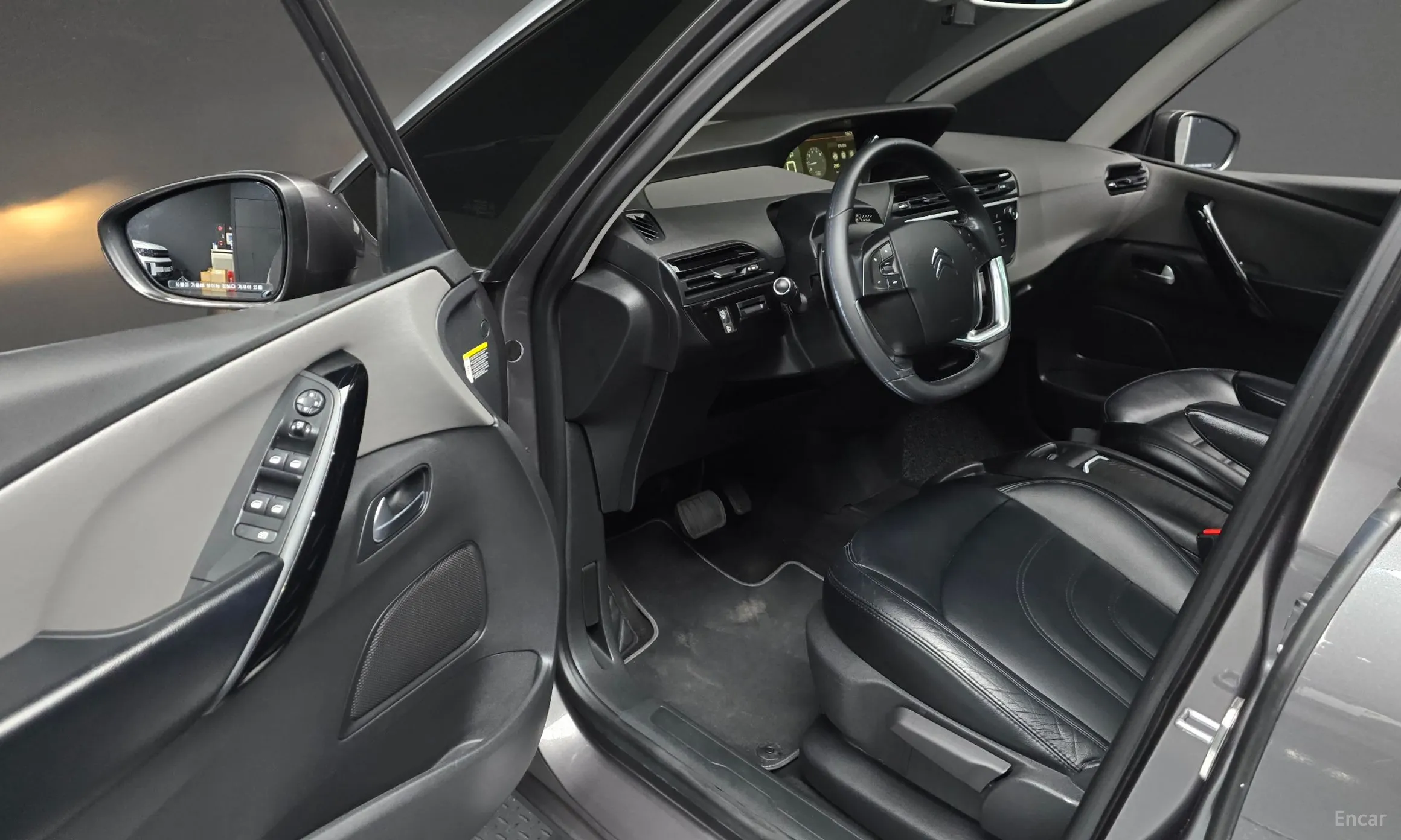 Citroën/DS Grand C4 Picasso превью 11