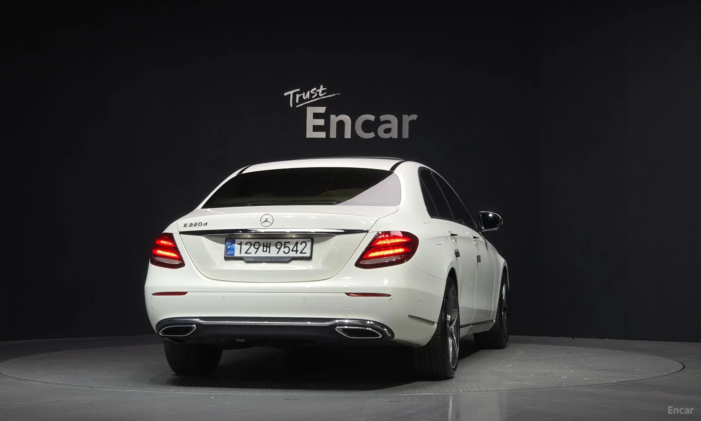 Mercedes Benz E-Class W213 превью 4