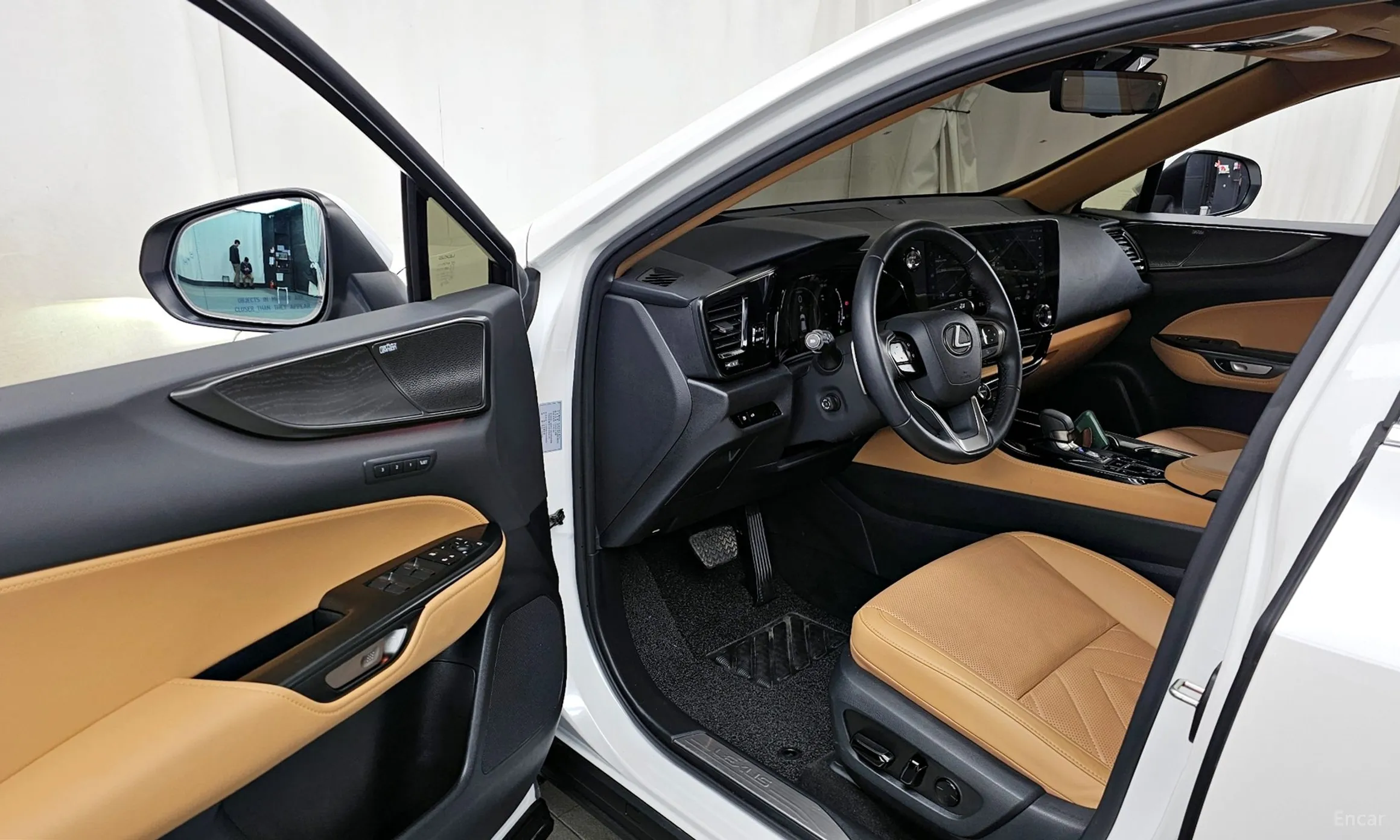 Lexus NX350h Gen 2 превью 10
