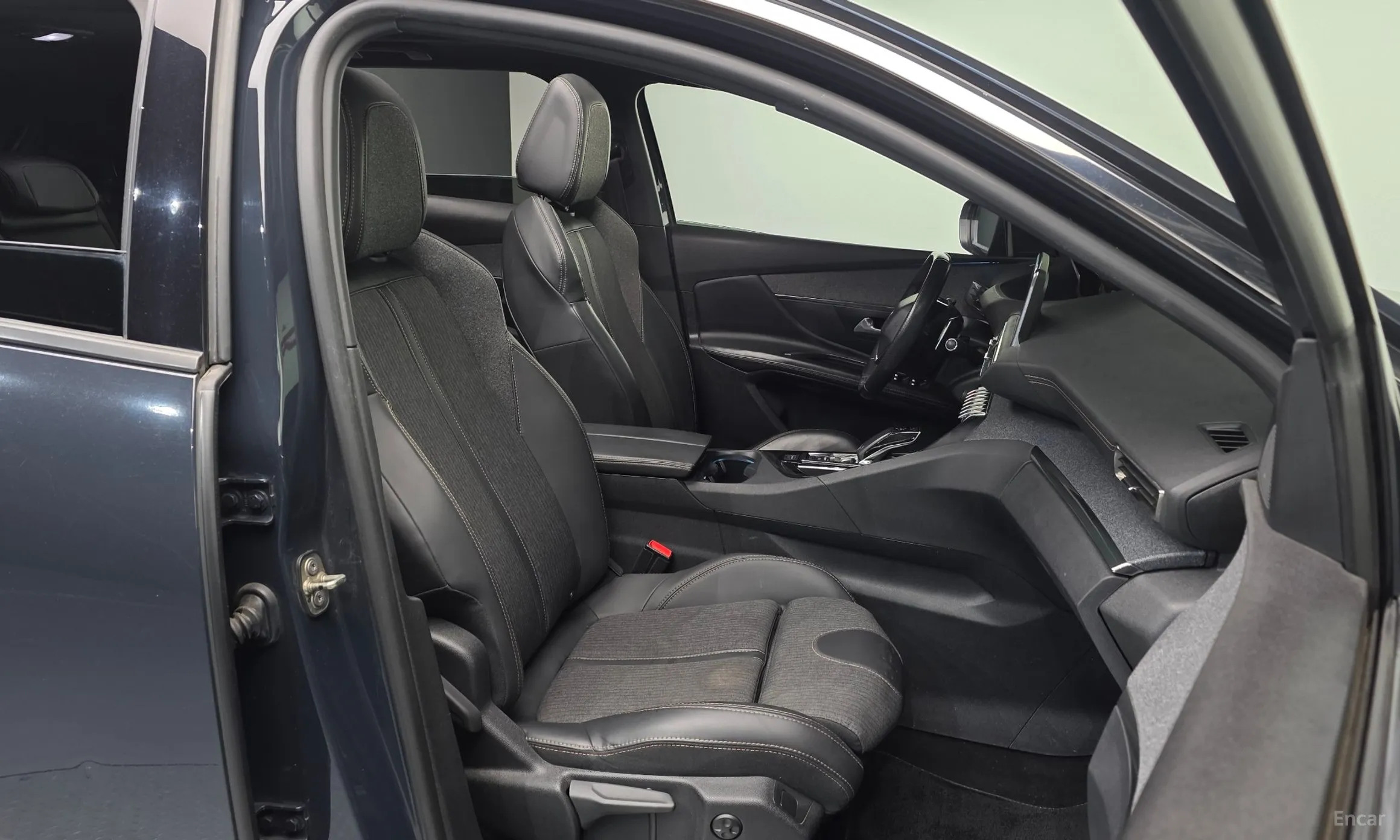 Peugeot 3008 2nd generation превью 10