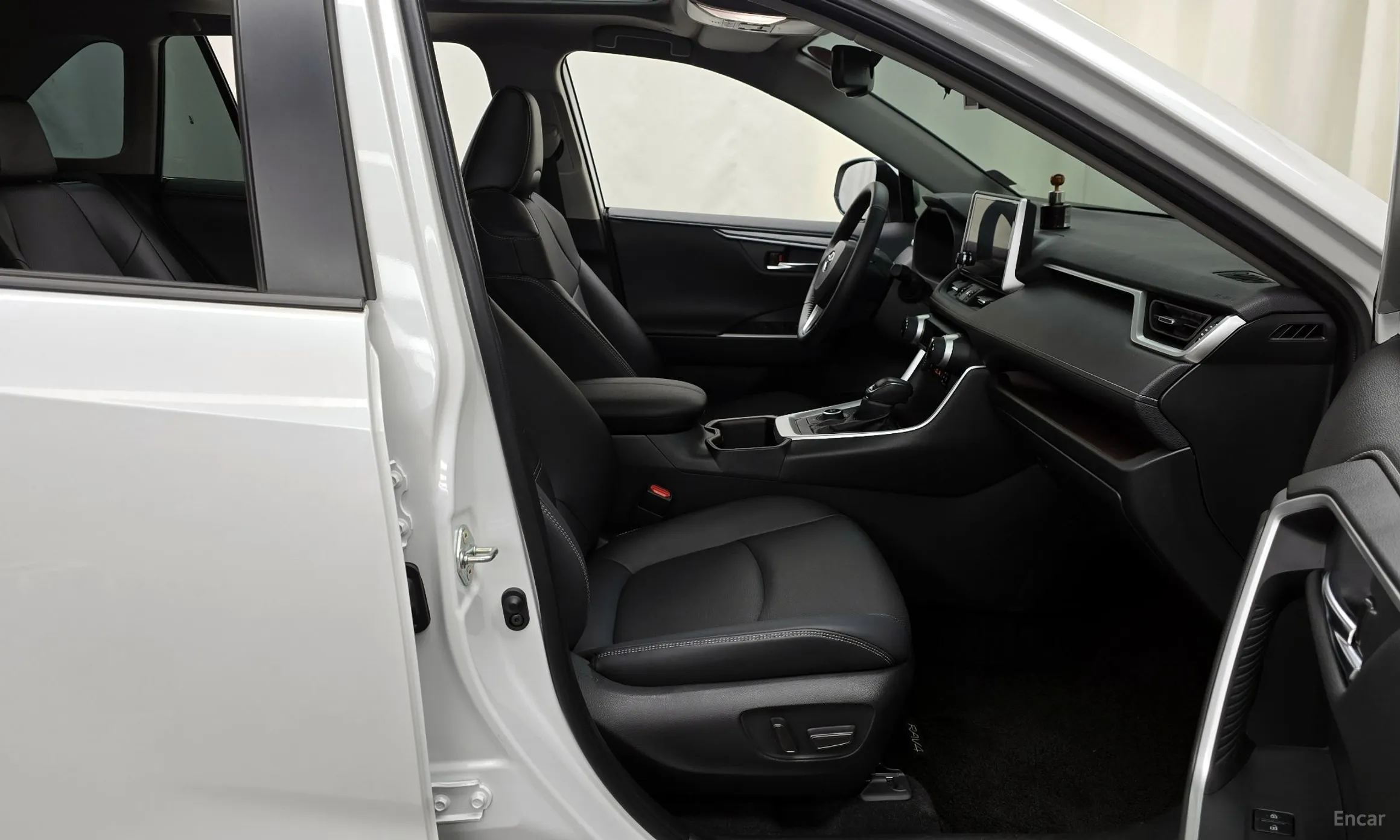 Toyota RAV4 5th Generation превью 11