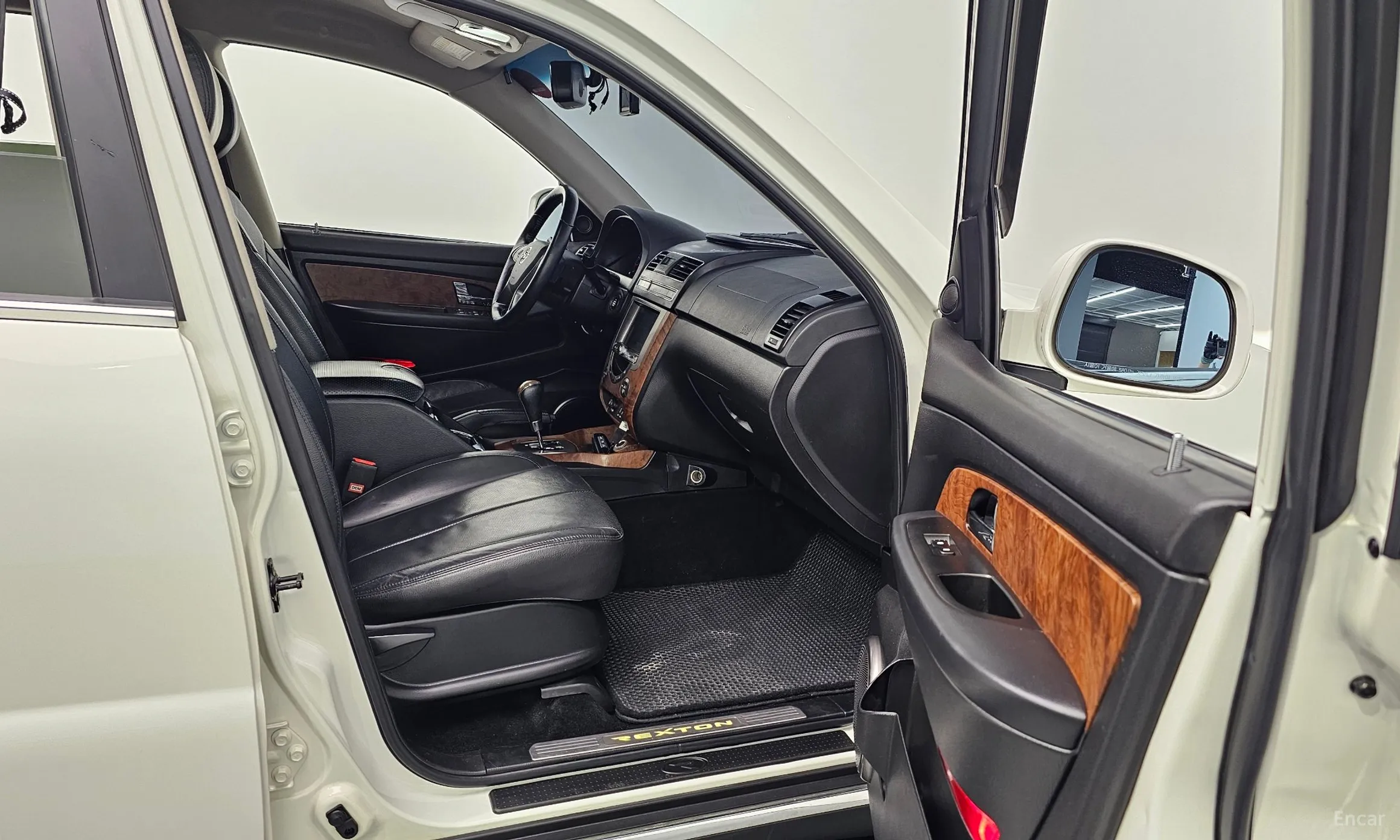KG Mobility (SsangYong) Rexton W превью 10