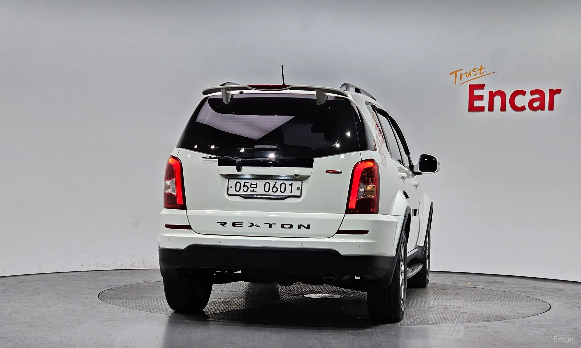 KG Mobility (SsangYong) Rexton W превью 4