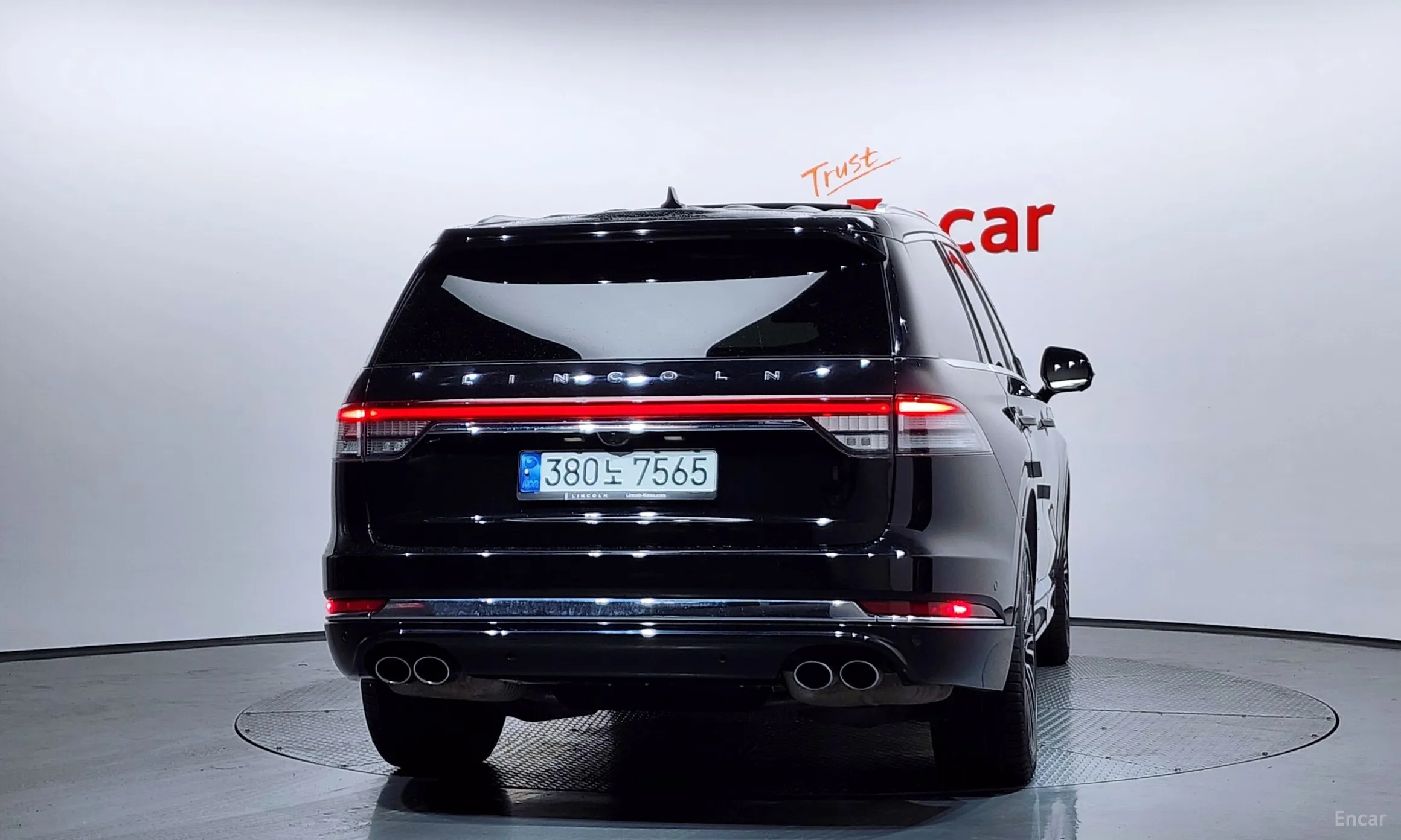 Lincoln Aviator 2nd Generation превью 4