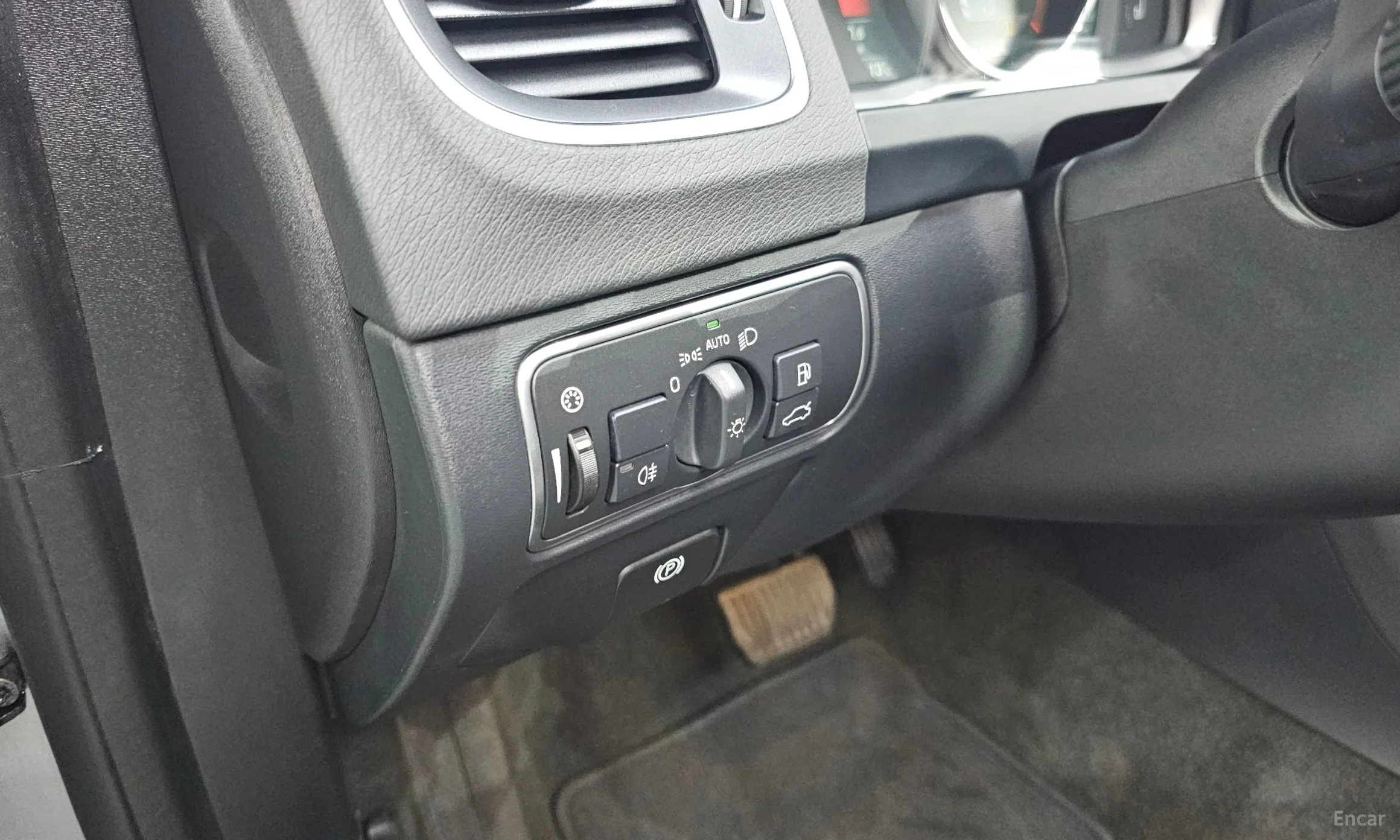Volvo S60 превью 16